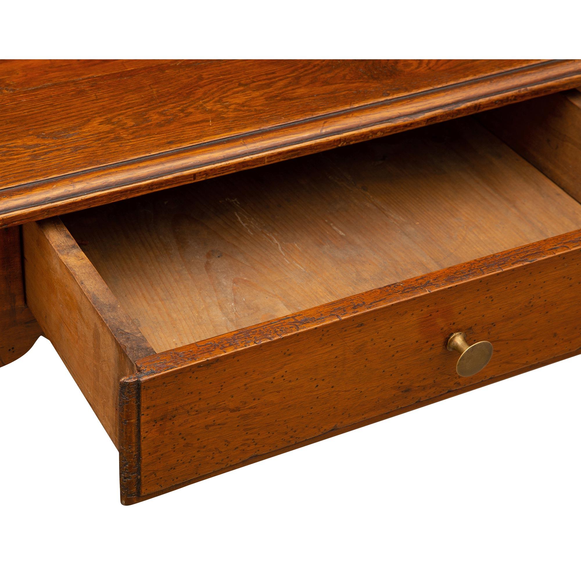 Table de bureau/table d'appoint en chêne d'époque Louis XV de la fin du XVIIIe siècle français en vente 2