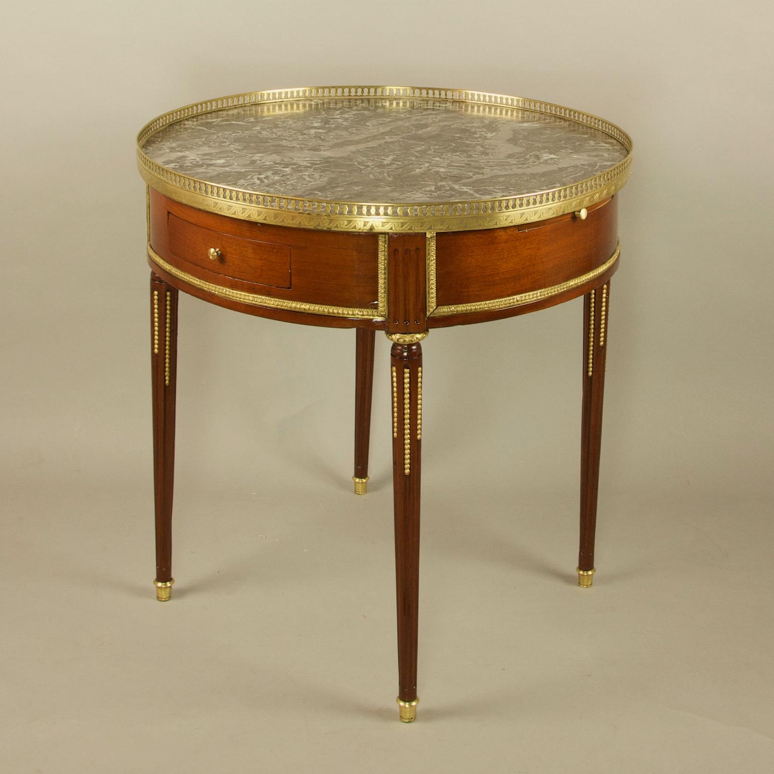 French Late 18th Century Louis XVI Mahogany and Gilt Bronze Bouillotte Table 3