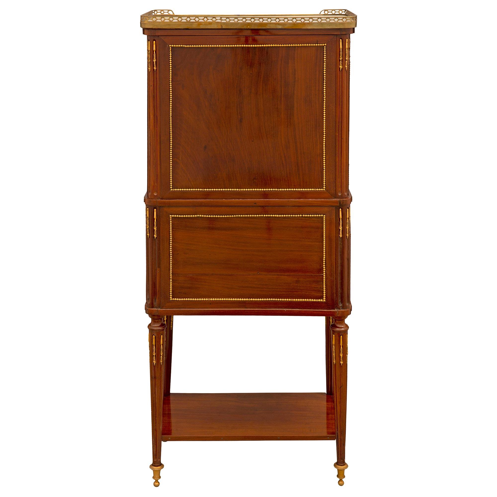 French Late 18th Century Louis XVI Period Mounted Cabinet Vitrine For Sale 1