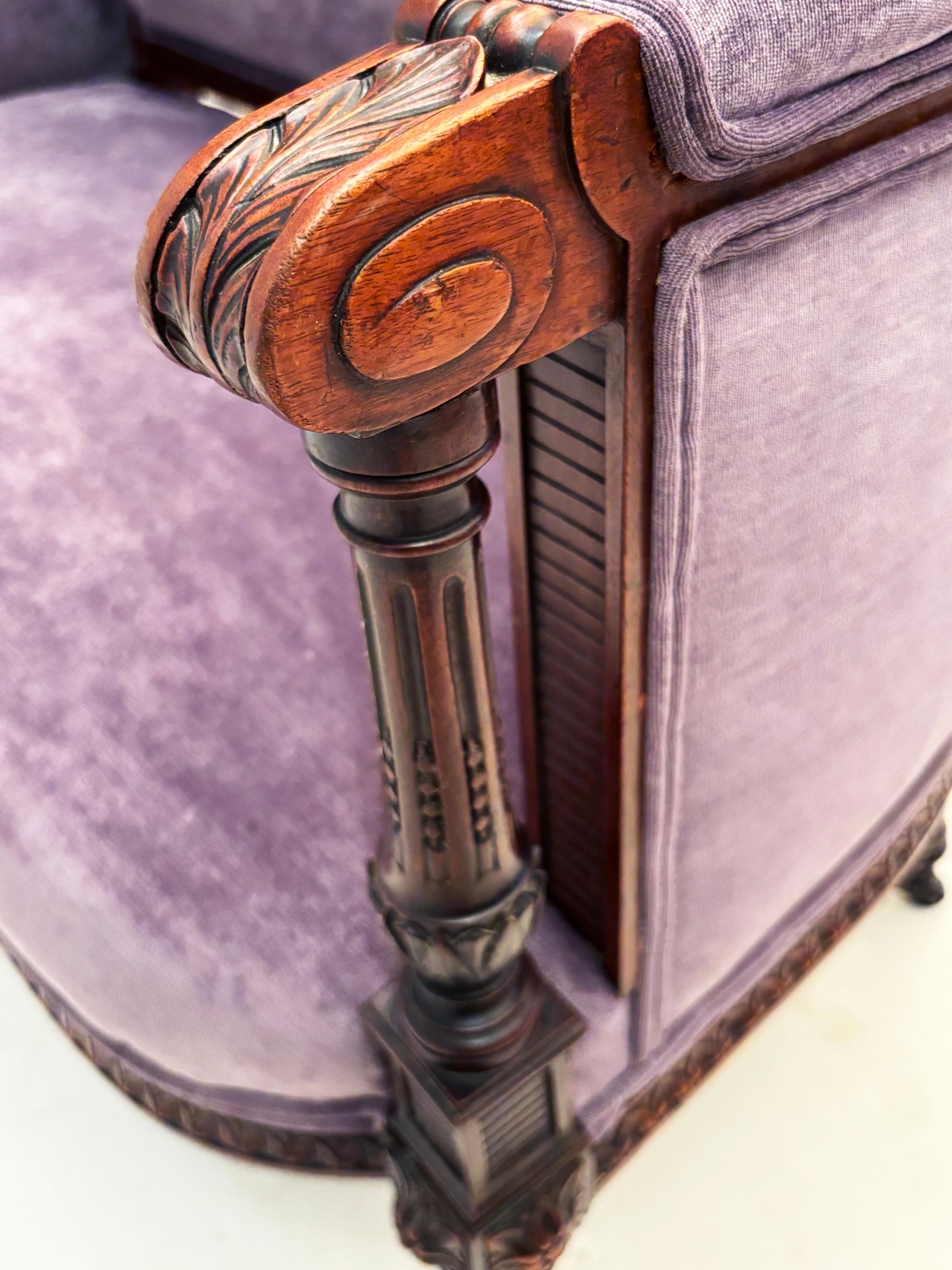 French Late 18th Century Louis XVI Style Settee For Sale 15