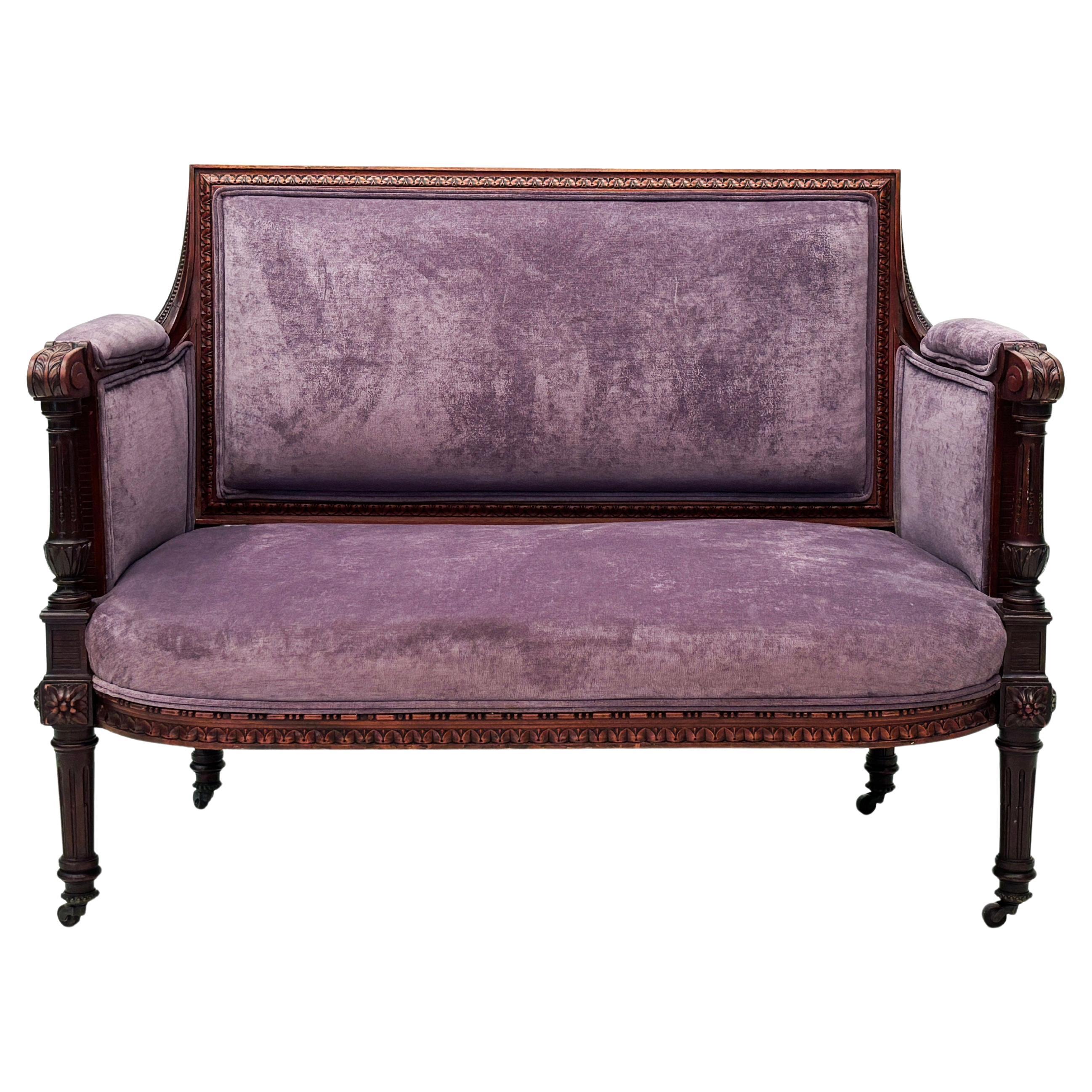 French Late 18th Century Louis XVI Style Settee For Sale