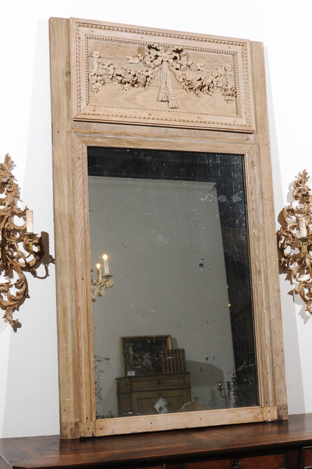 French Late 18th Century Louis XVI Trumeau Mirror with Carved Bow and Flowers 1