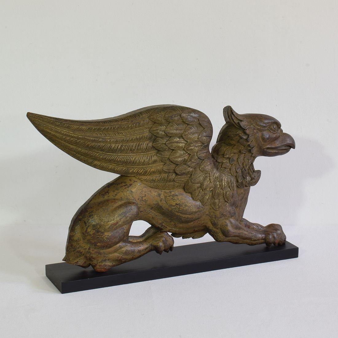 Hand-Carved French Late 18th Century Neoclassical Carved Wooden Griffin