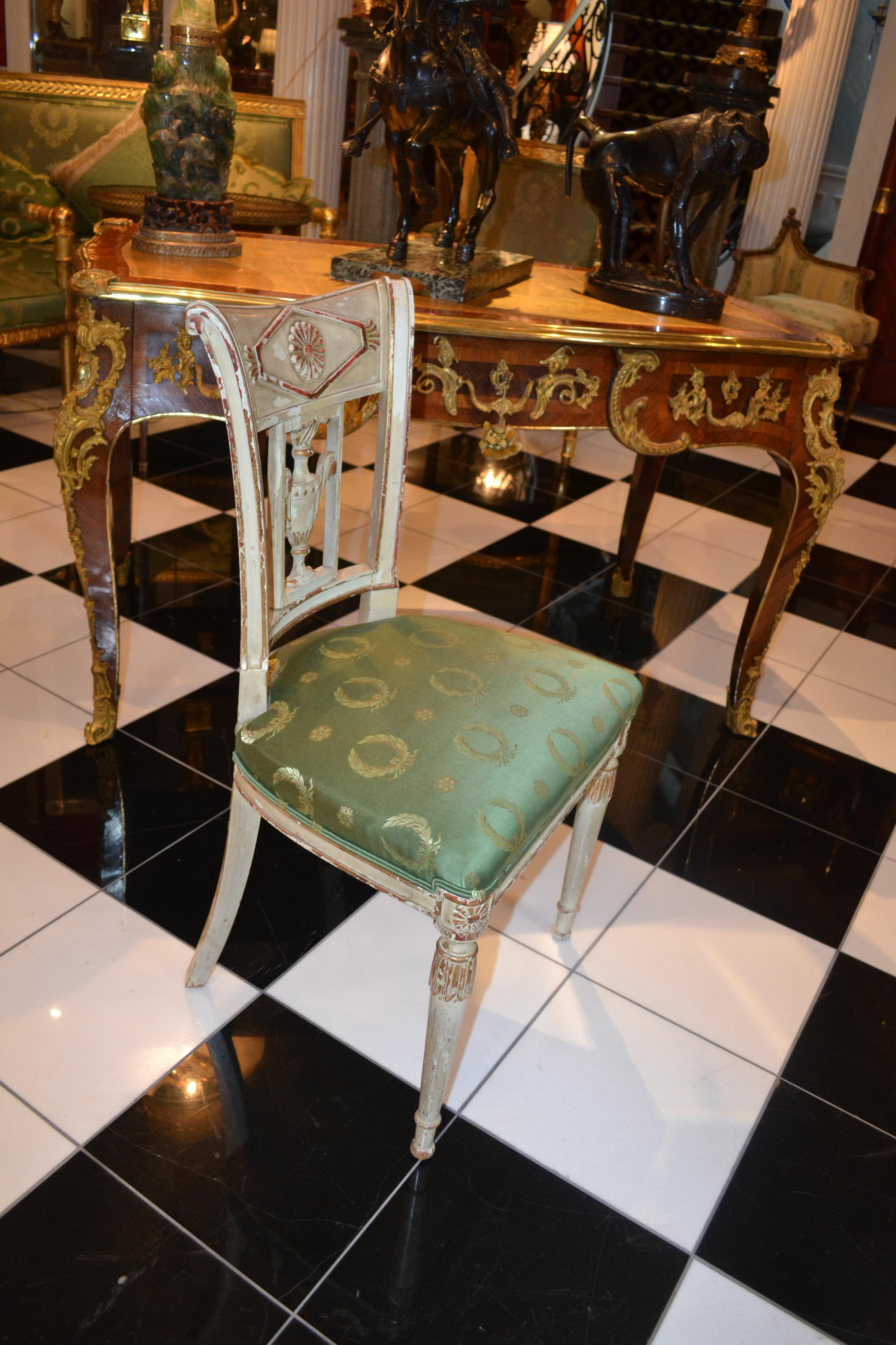 French Late 18th Century Painted Directoire Chair In Good Condition For Sale In Vancouver, British Columbia