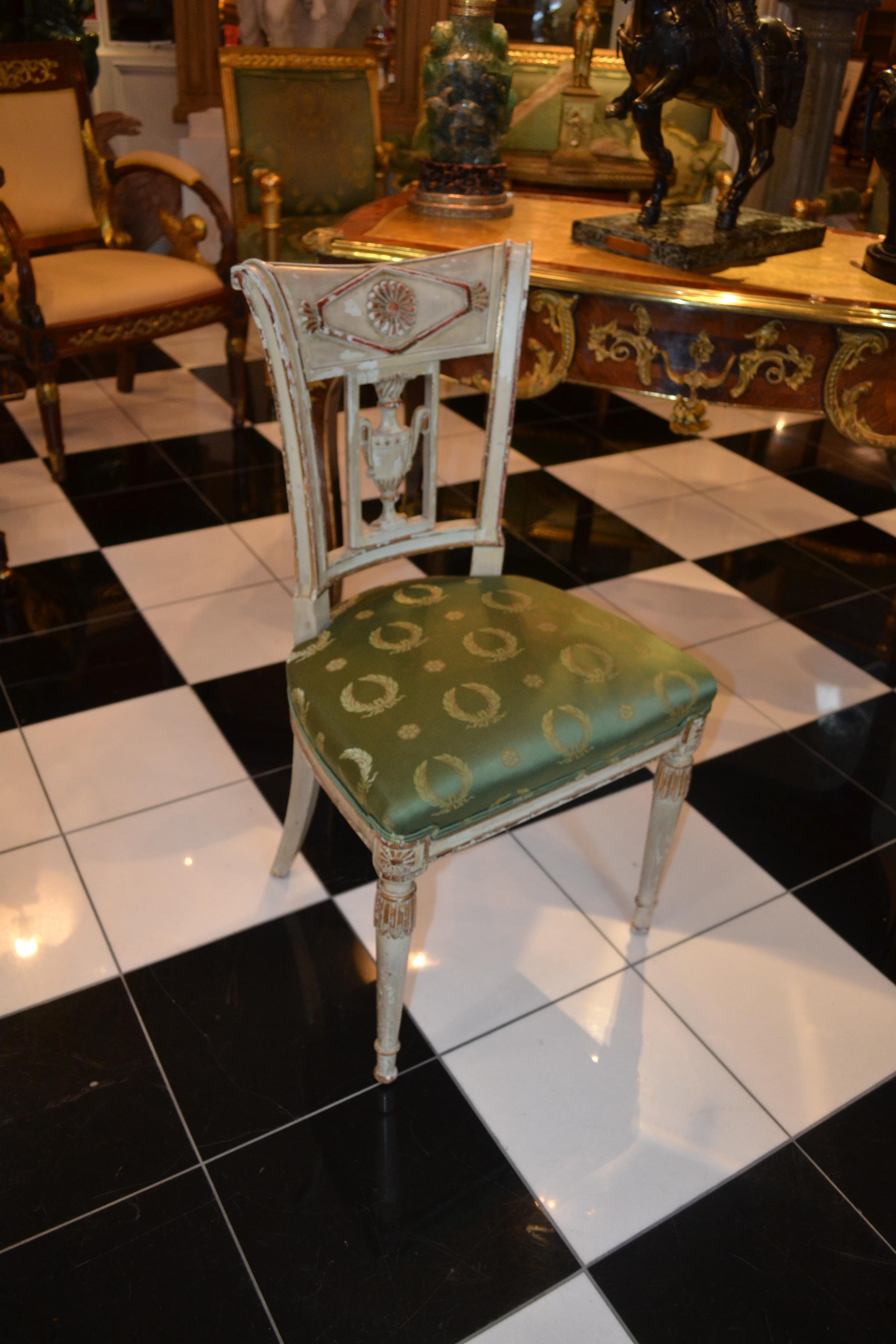French Late 18th Century Painted Directoire Chair For Sale 1