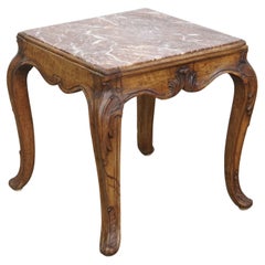 Table d'appoint française de la fin du XVIIIe siècle avec un cadre en bois et un plateau en marbre