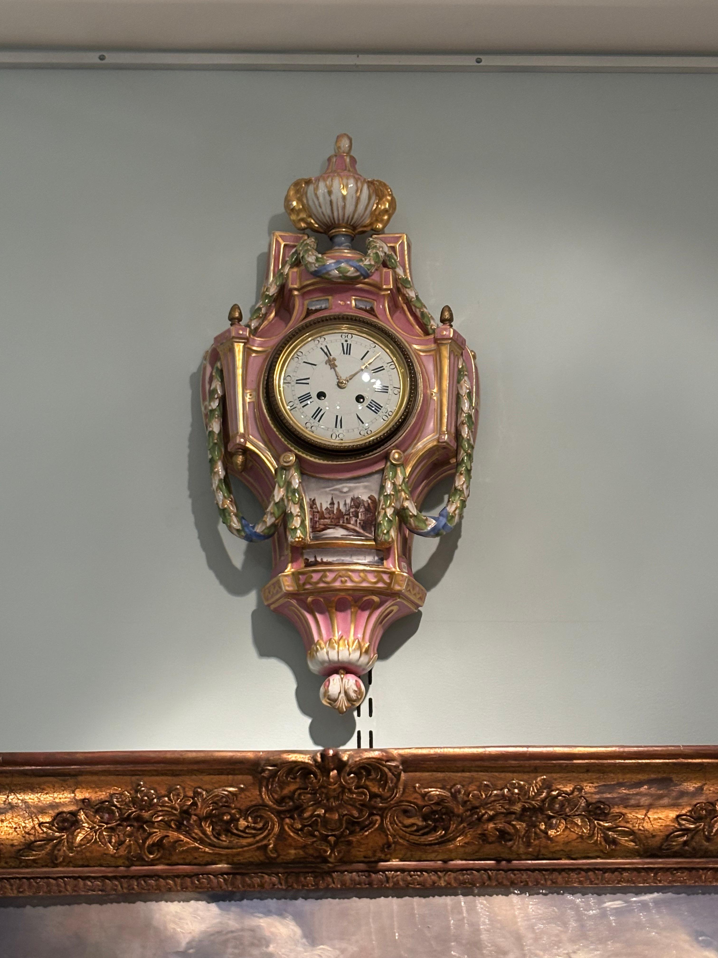 Porcellana Orologio di cartello francese della fine del XIX secolo in porcellana rosa attribuito a Samson & Cie in vendita