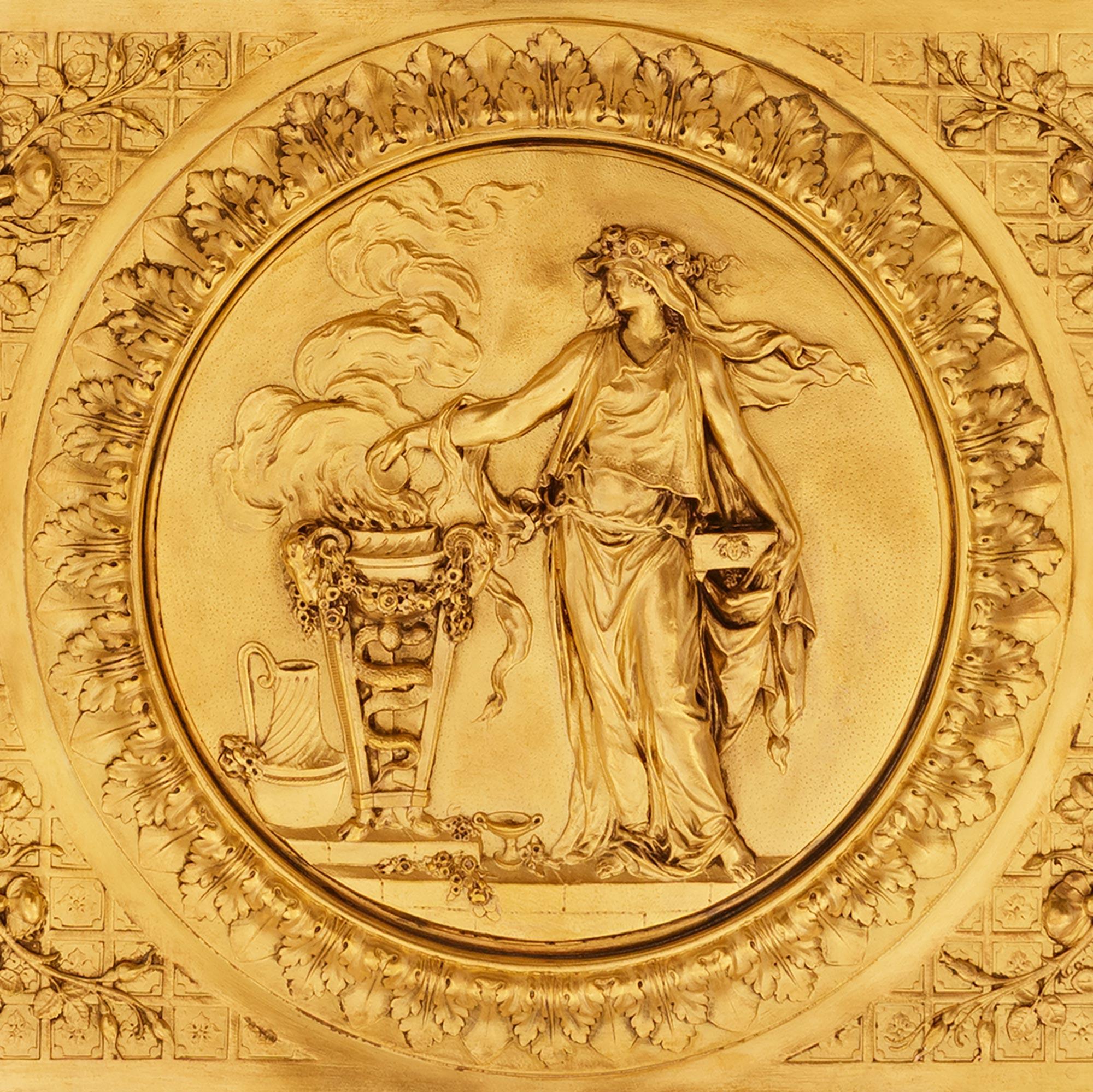 Boîte en bronze d'art nouveau de la fin du XIXe siècle en vente 6