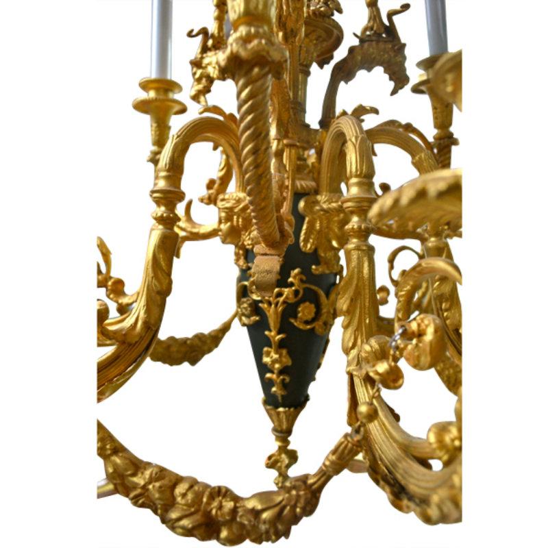 Französischer Kronleuchter aus vergoldeter Bronze im Stil der Belle Epoque des späten 19. im Zustand „Gut“ im Angebot in Vancouver, British Columbia
