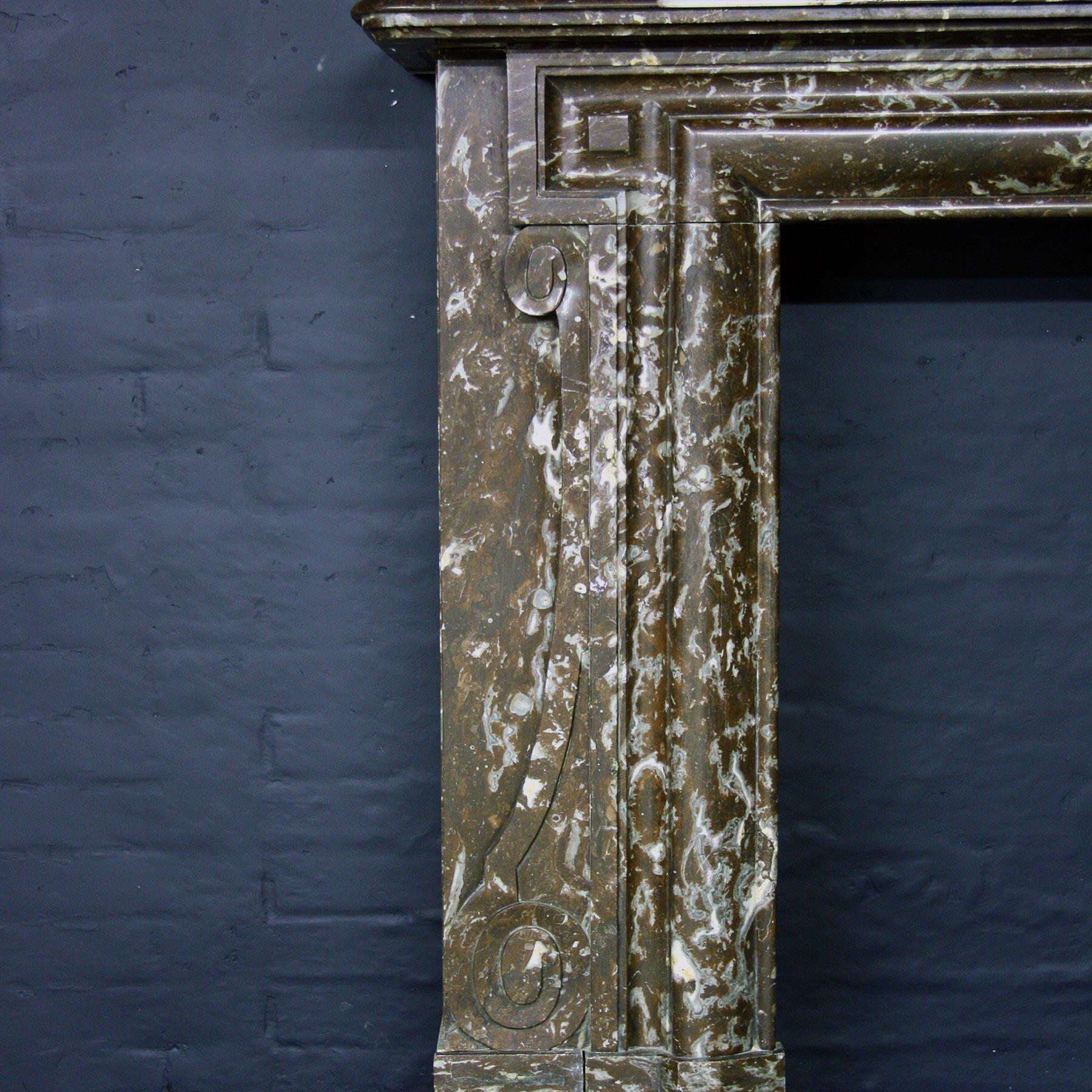 French Late 19th Century Chimneypiece in Rouge Royale Marble In Good Condition For Sale In Bagshot, GB