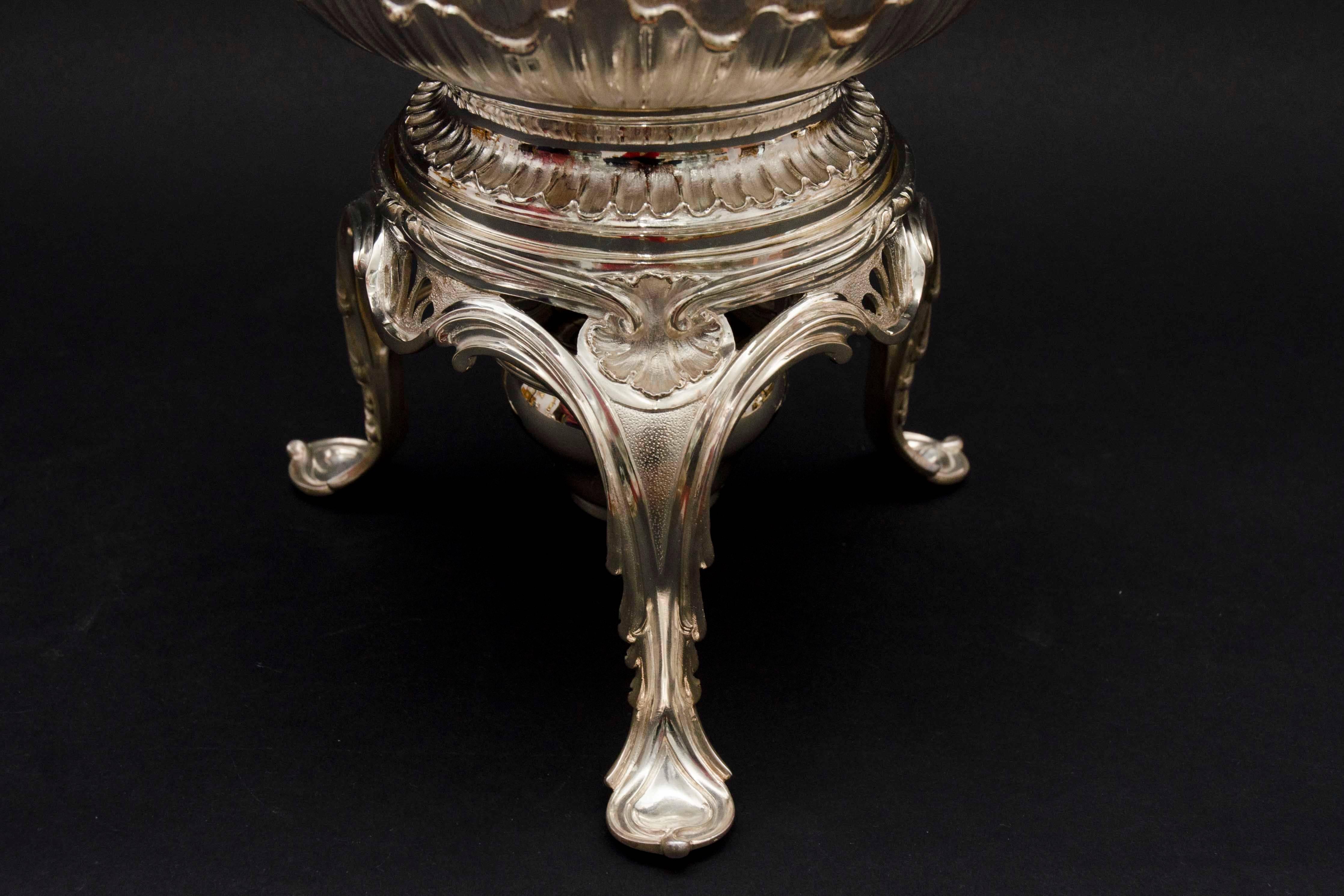 French Late 19th Century, Complete Silver Tea and Coffee Set by Odiot in Paris For Sale 1