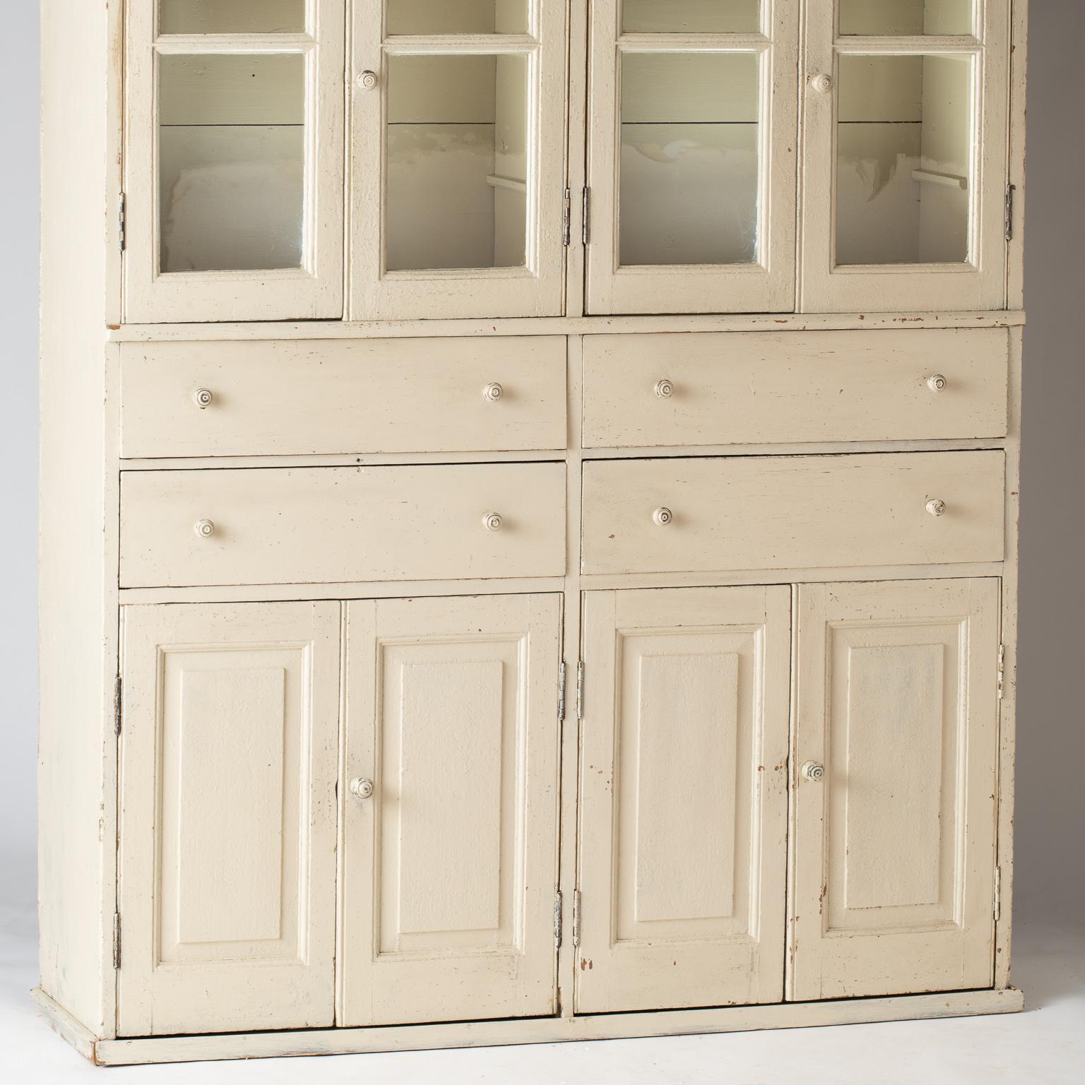 French Late 19th Century Cupboard with Glass Doors, circa 1890 6