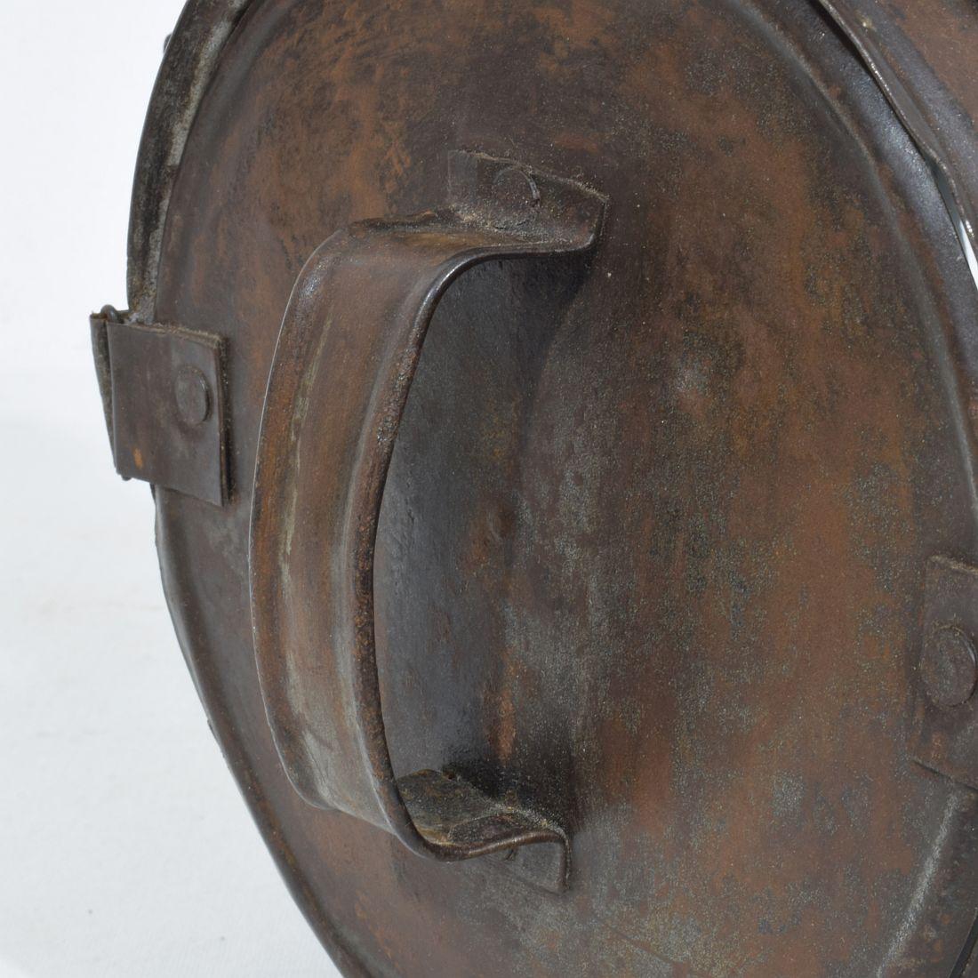 Français, Fin 19e siècle début 20e siècle, Lanterne en métal en vente 11