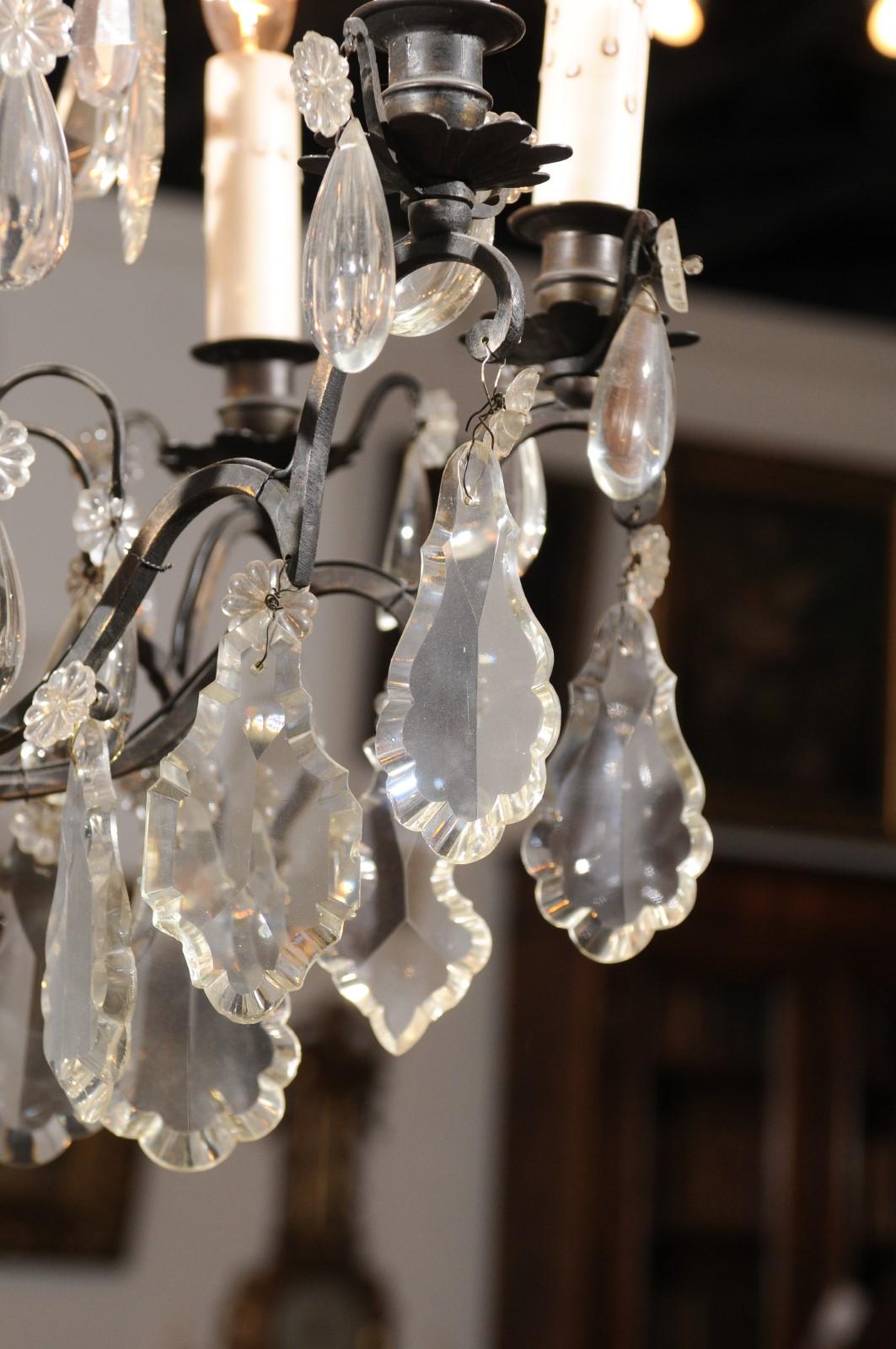 French Late 19th Century Eight-Arm Crystal Chandelier with Dark Metal Armature For Sale 7