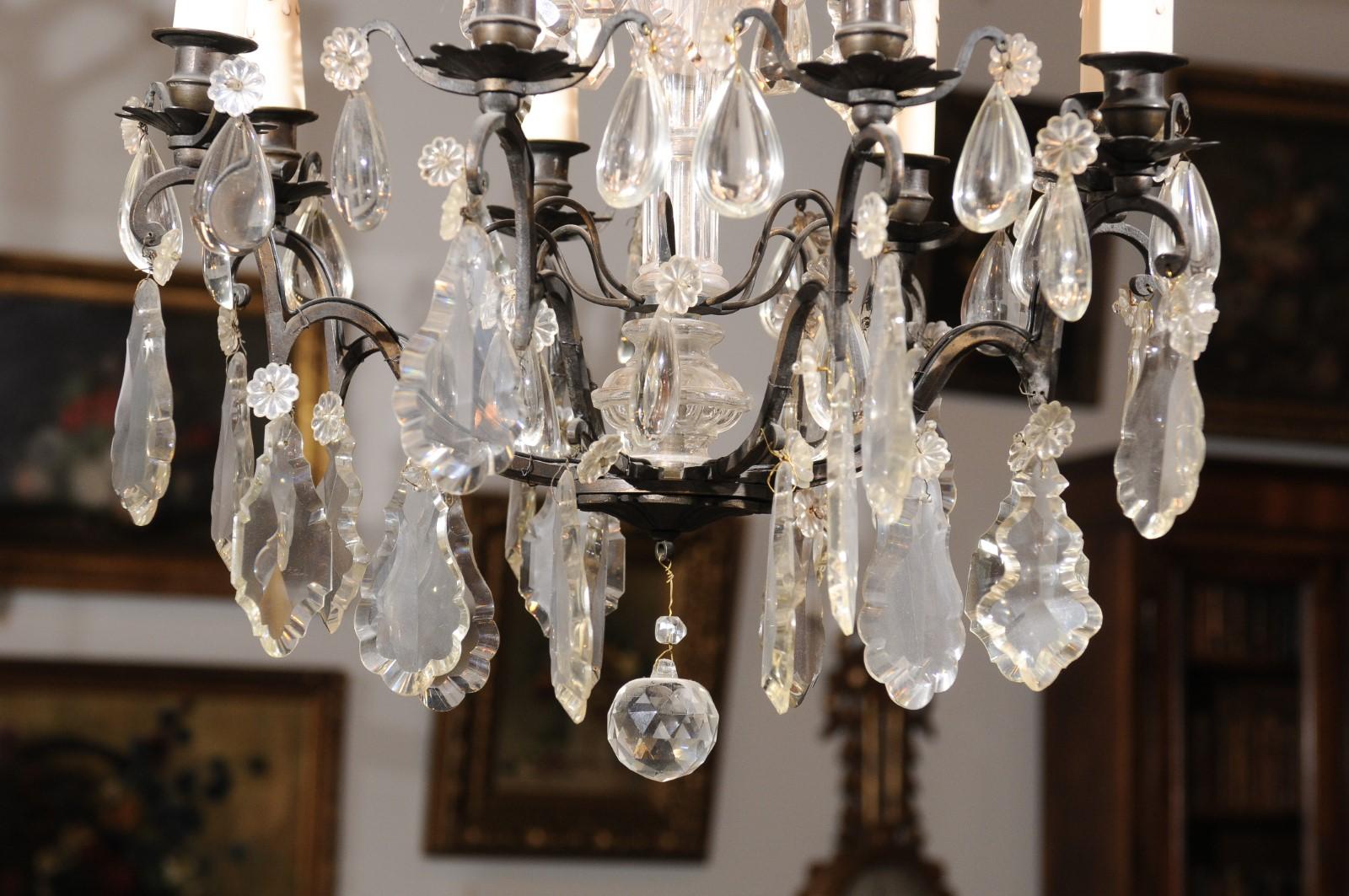 French Late 19th Century Eight-Arm Crystal Chandelier with Dark Metal Armature In Good Condition For Sale In Atlanta, GA