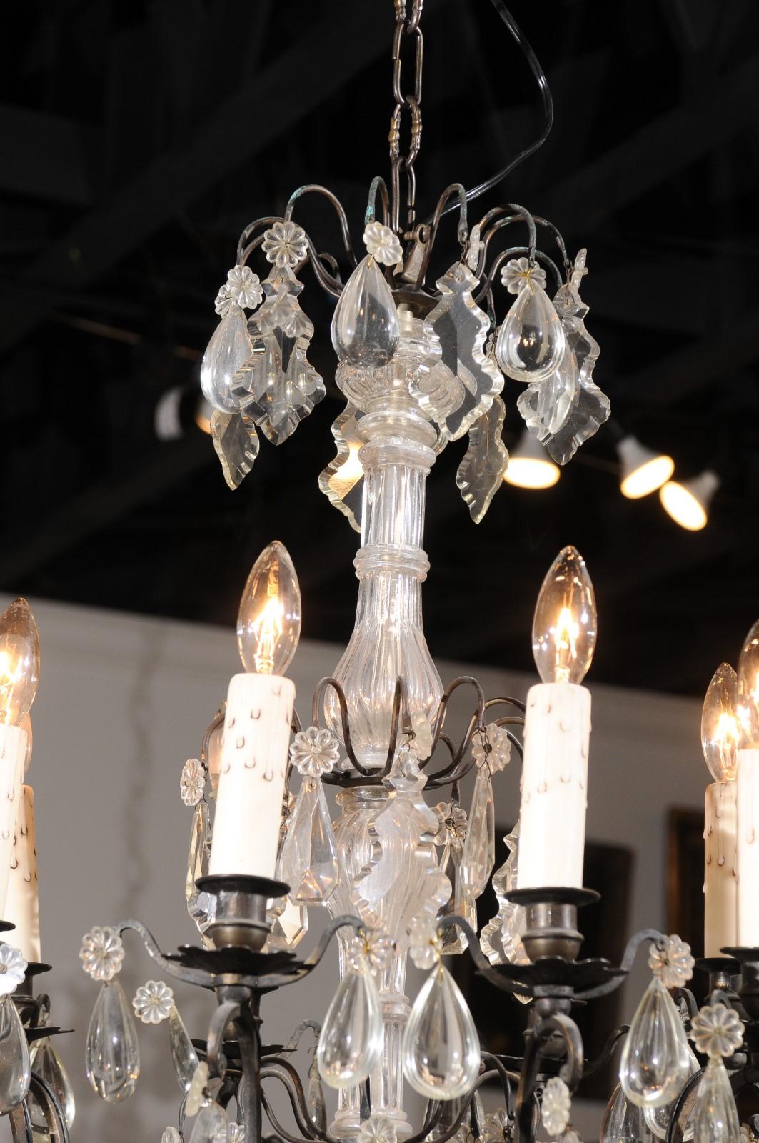 French Late 19th Century Eight-Arm Crystal Chandelier with Dark Metal Armature For Sale 2