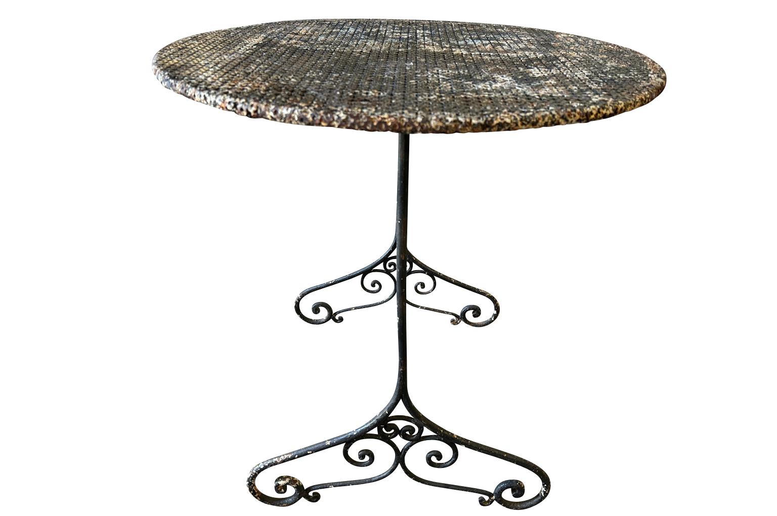 Français Table de jardin française de la fin du 19e siècle en vente