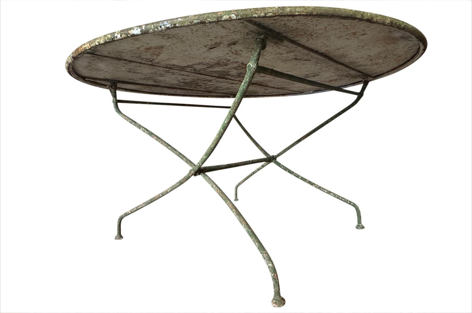 XIXe siècle Table de jardin française de la fin du 19e siècle en vente