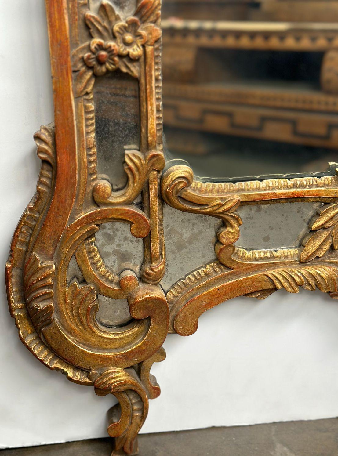 French Late 19th Century Giltwood Mirror For Sale 1