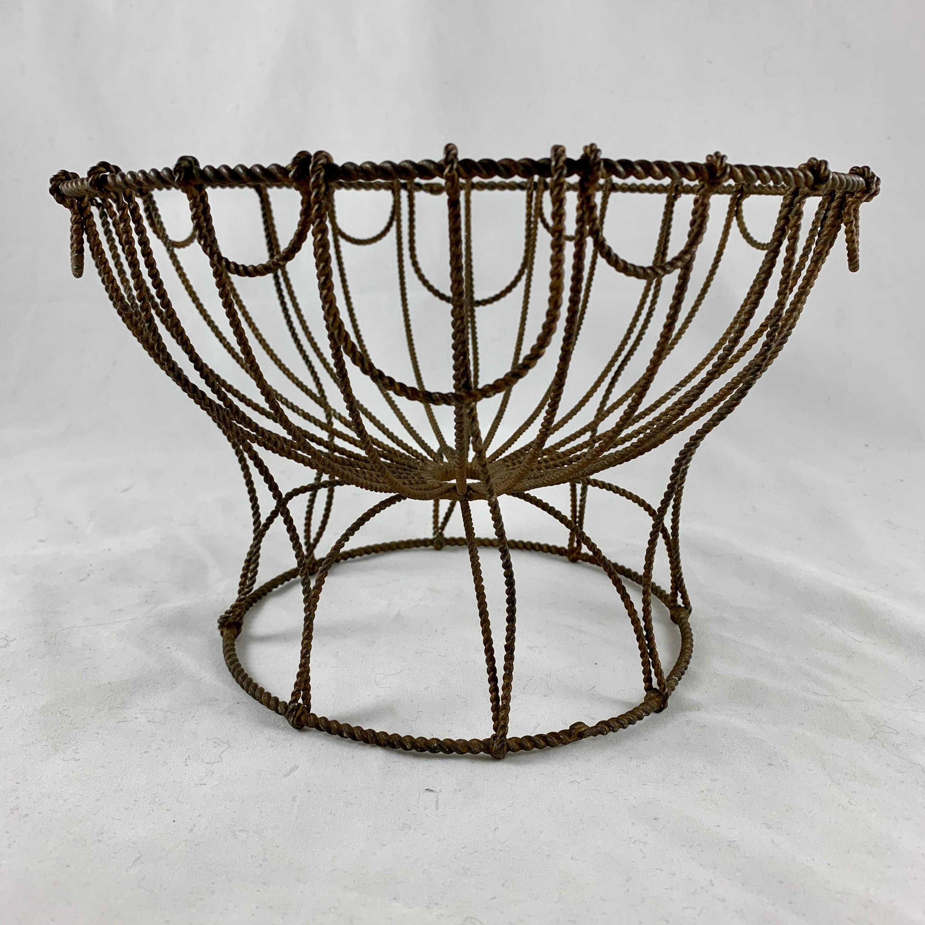 French Late 19th Century Handmade Wire Metal Pedestal Egg Stand Kitchen Basket In Good Condition In Philadelphia, PA