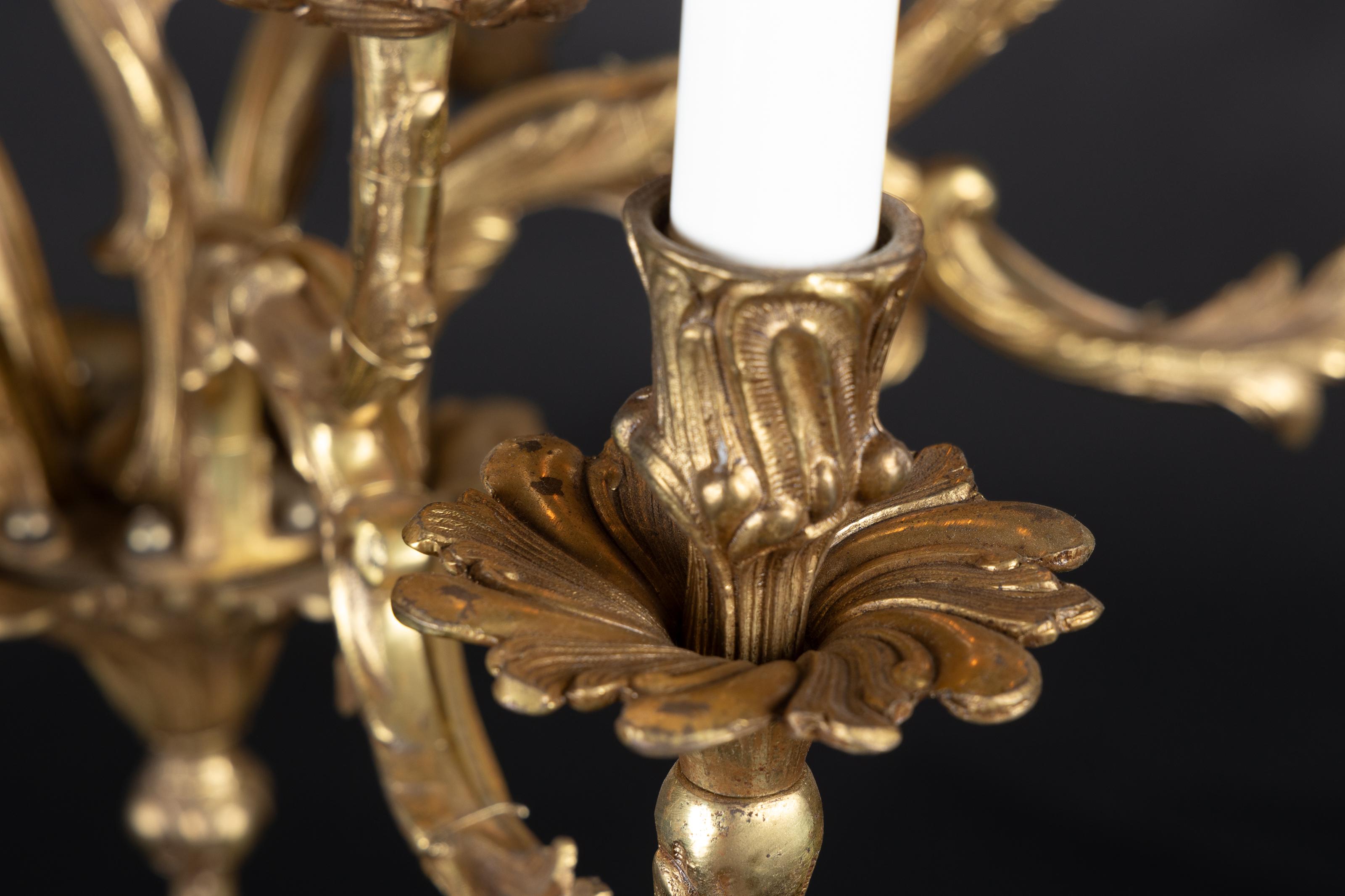 French Late 19th Century Louis XV Bronze Chandelier  For Sale 1