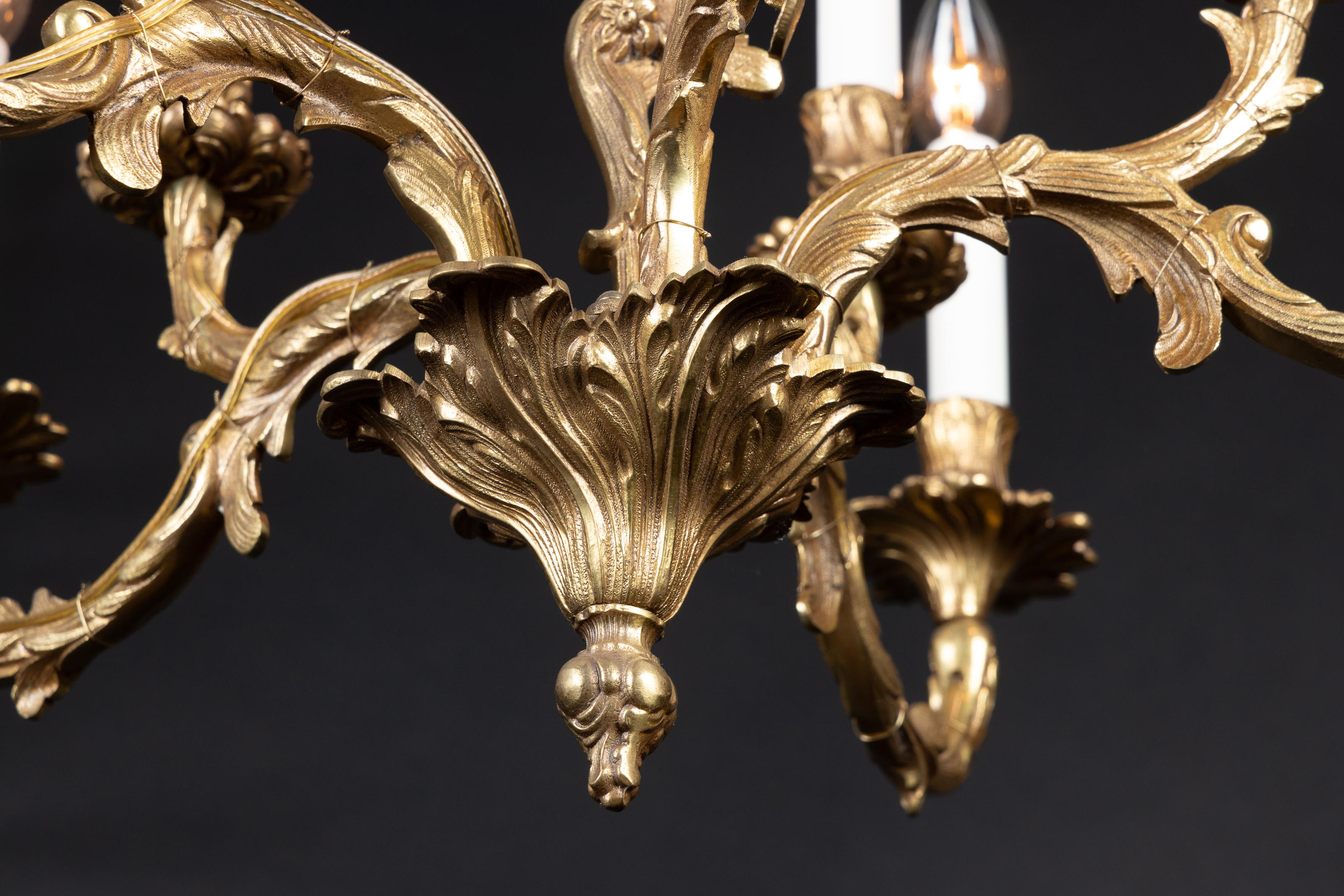 French Late 19th Century Louis XV Bronze Chandelier  For Sale 4