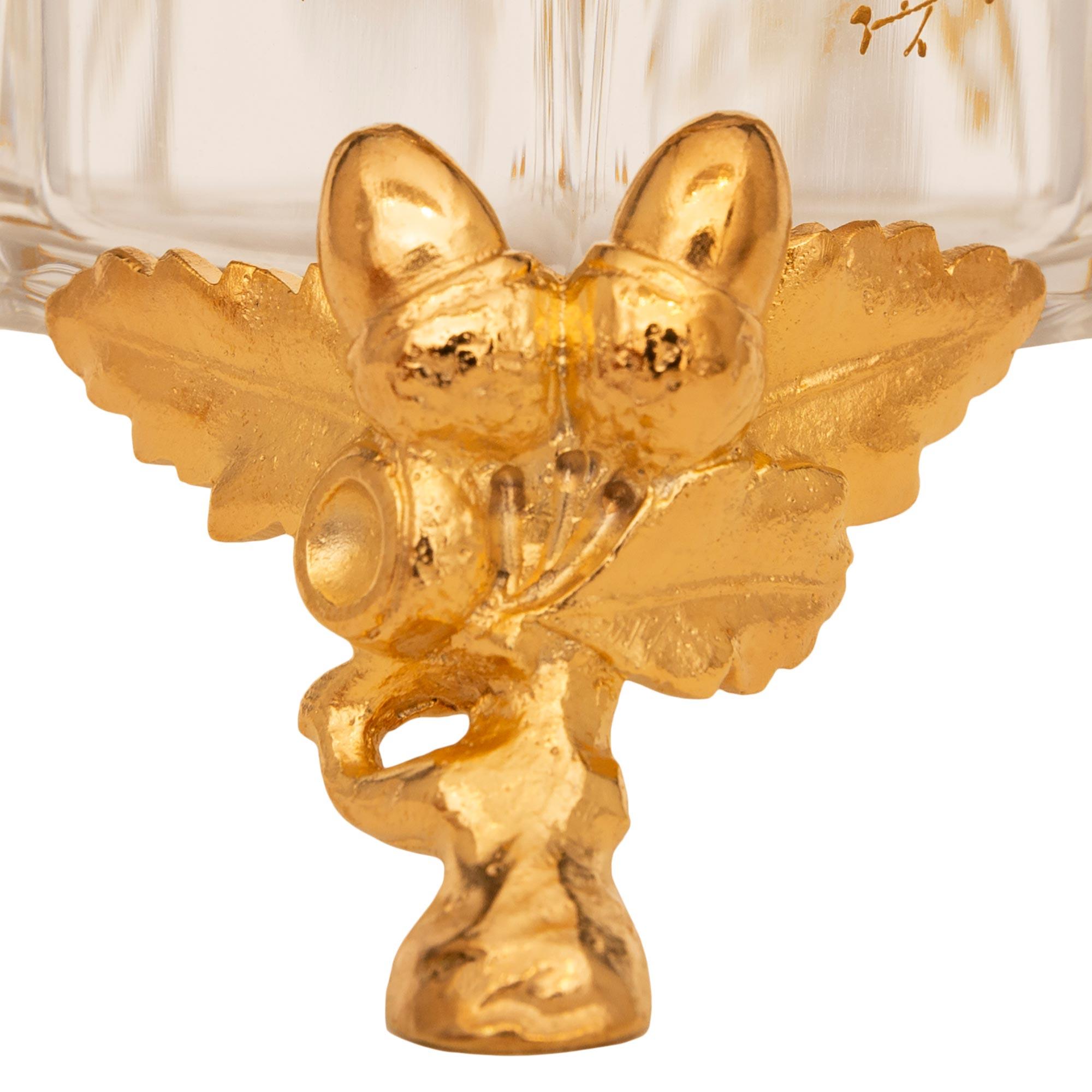 Französischer Tafelaufsatz aus St. Baccarat-Kristall und Goldbronze im Stil Louis XV. des späten 19. Jahrhunderts im Angebot 5