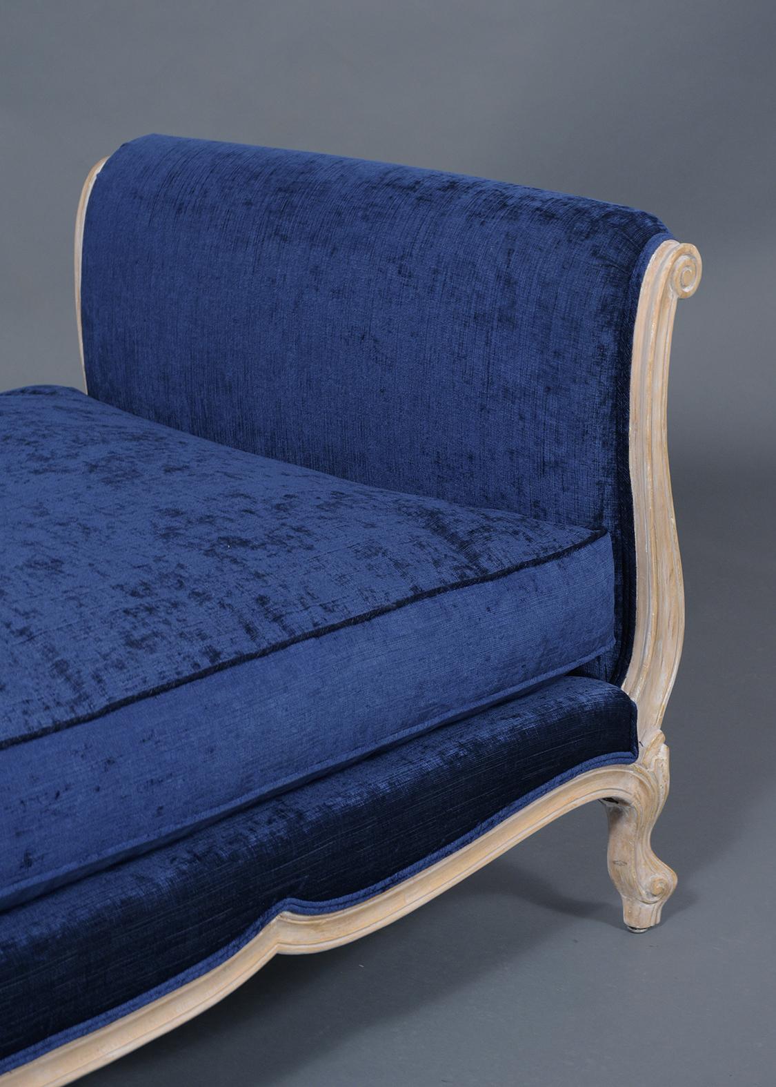 Upholstery French Louis XV Style Daybed