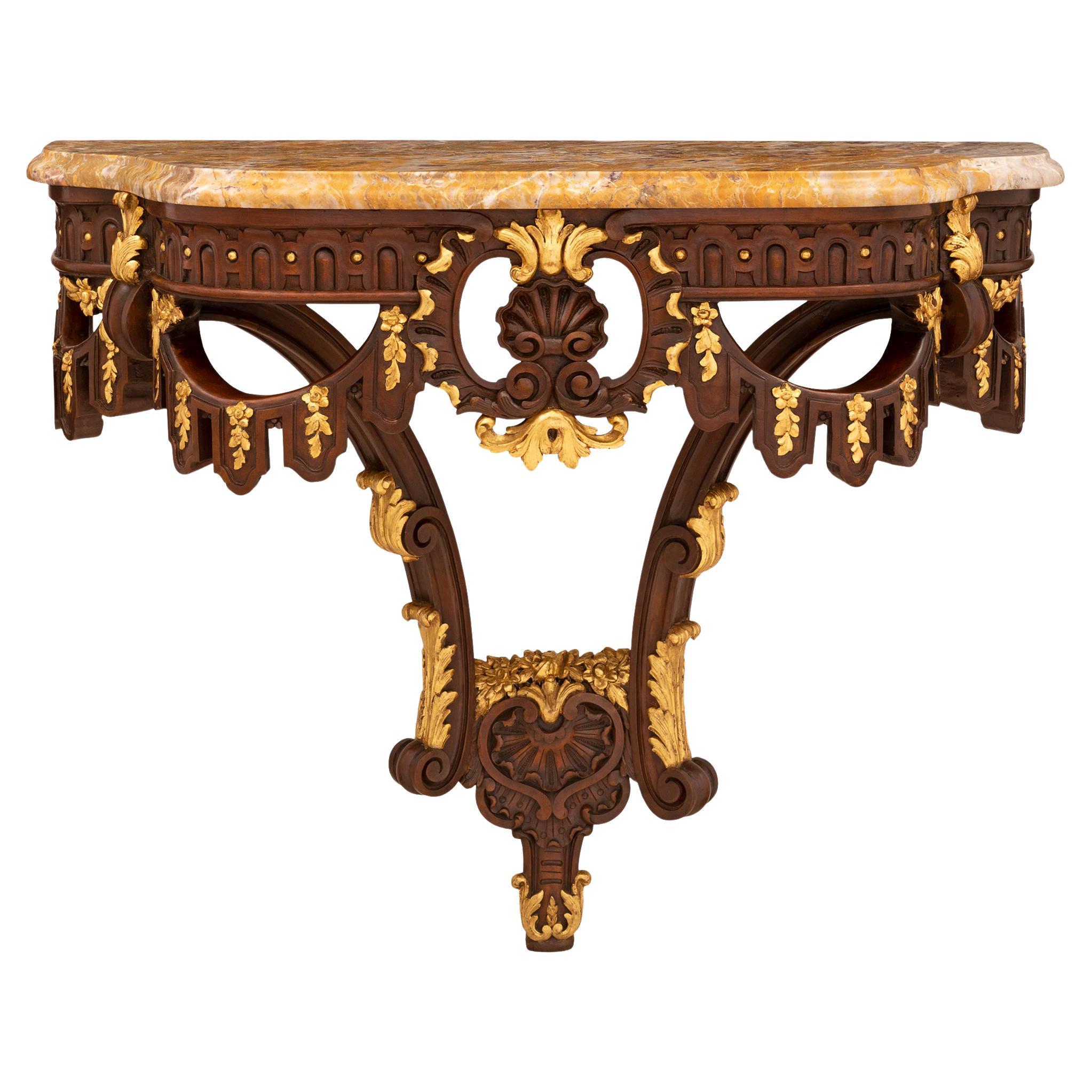 Console en forme de D de style Louis XVI en chêne et bois doré de la fin du XIXe siècle français