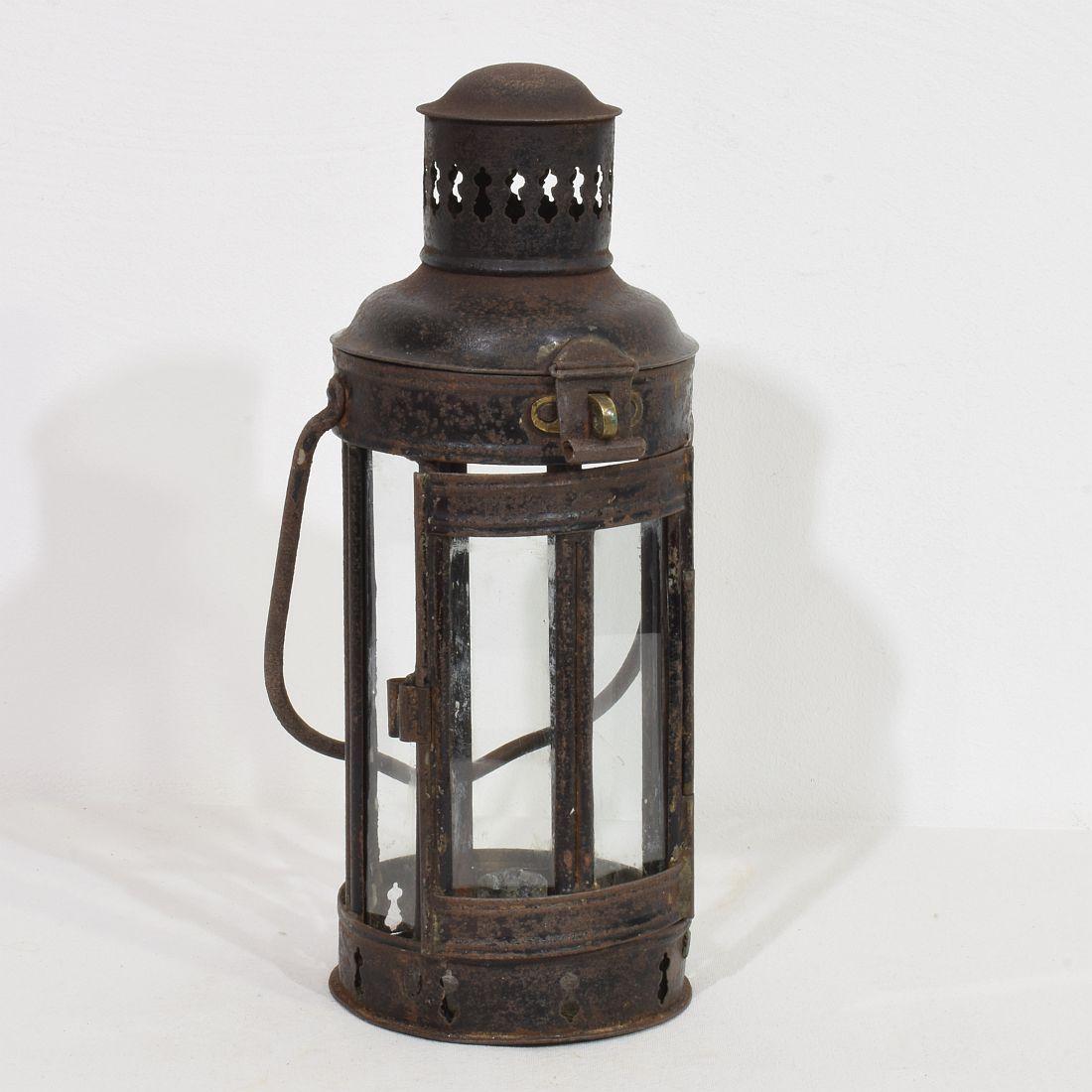 French, Late 19th Century, Metal Lantern In Good Condition In Buisson, FR