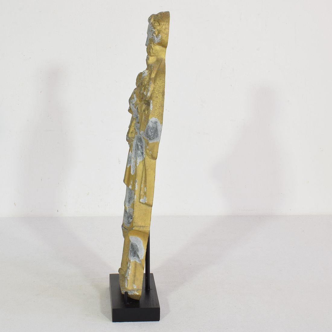 Statue de saint en métal doré néo-gothique français de la fin du XIXe siècle Bon état - En vente à Buisson, FR