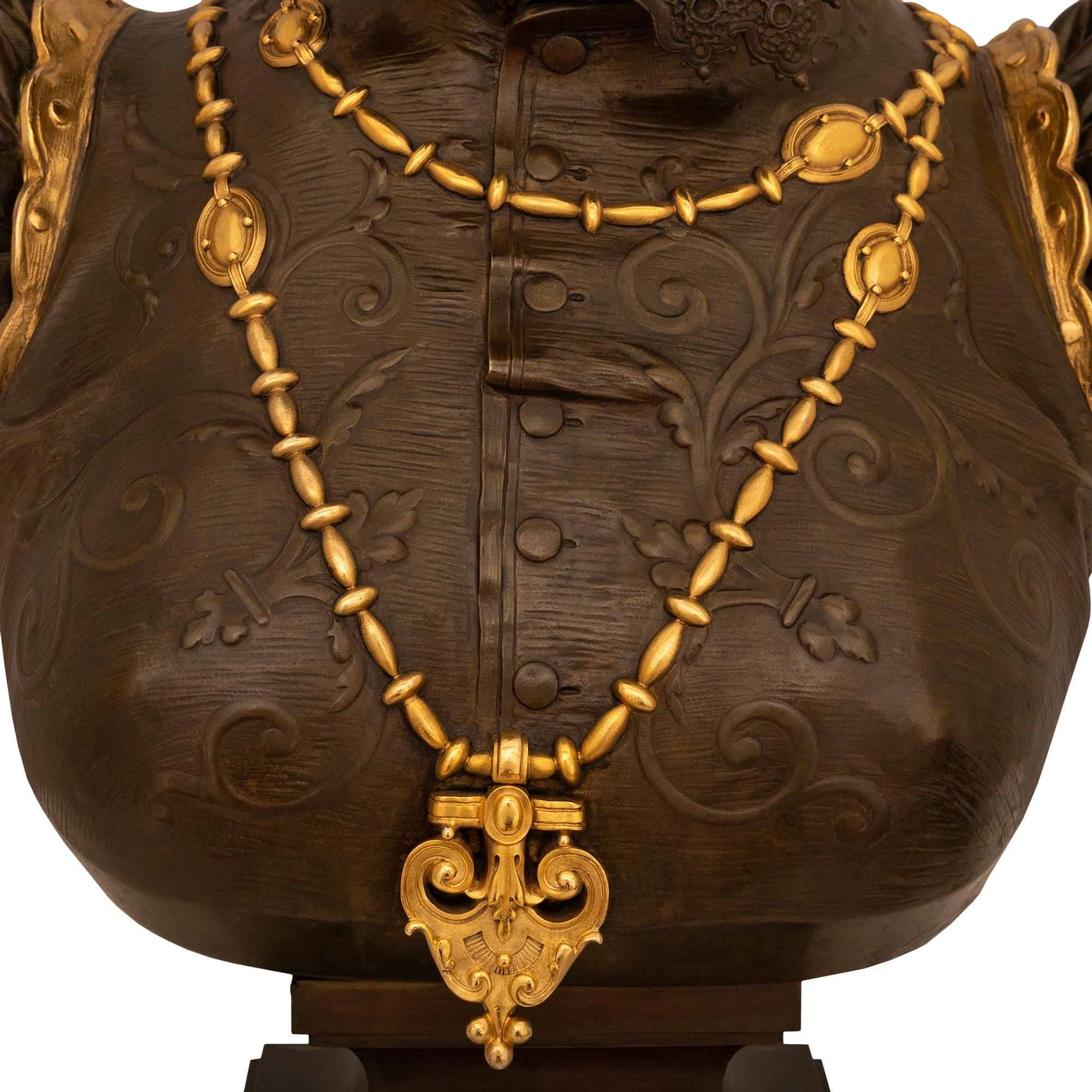 Busto in bronzo patinato e ormolu di Raffaella, Francia, fine XIX secolo in vendita 2