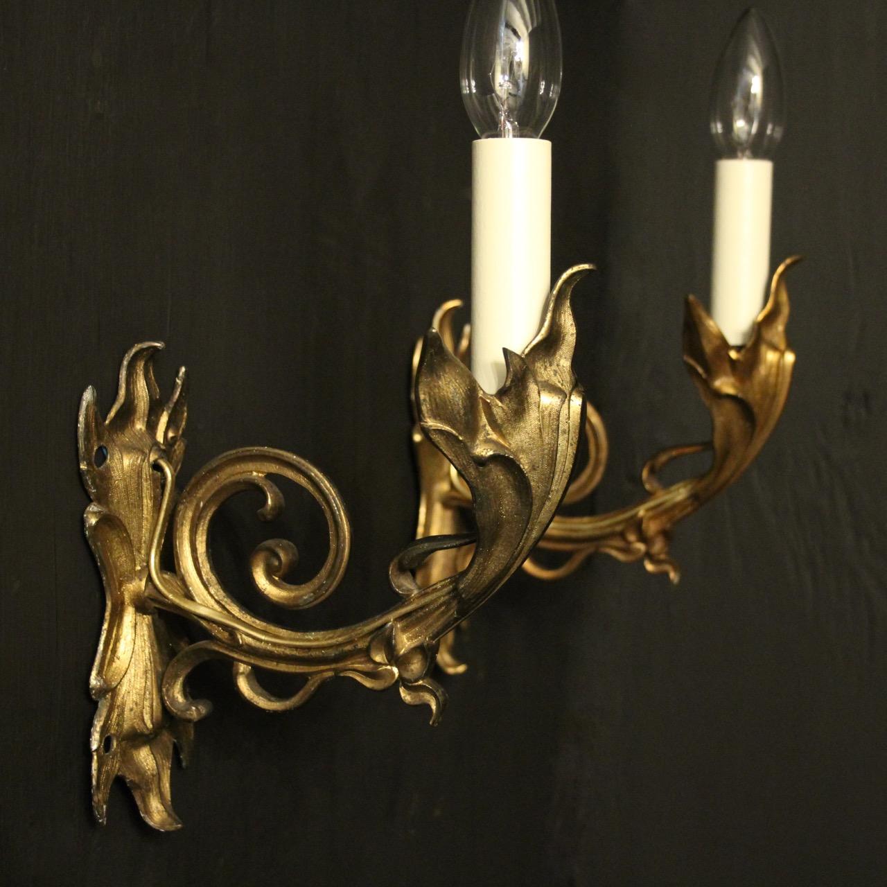French Late 19th Century Set of 4 Bronze Single Arm Wall Lights In Good Condition For Sale In Chester, GB
