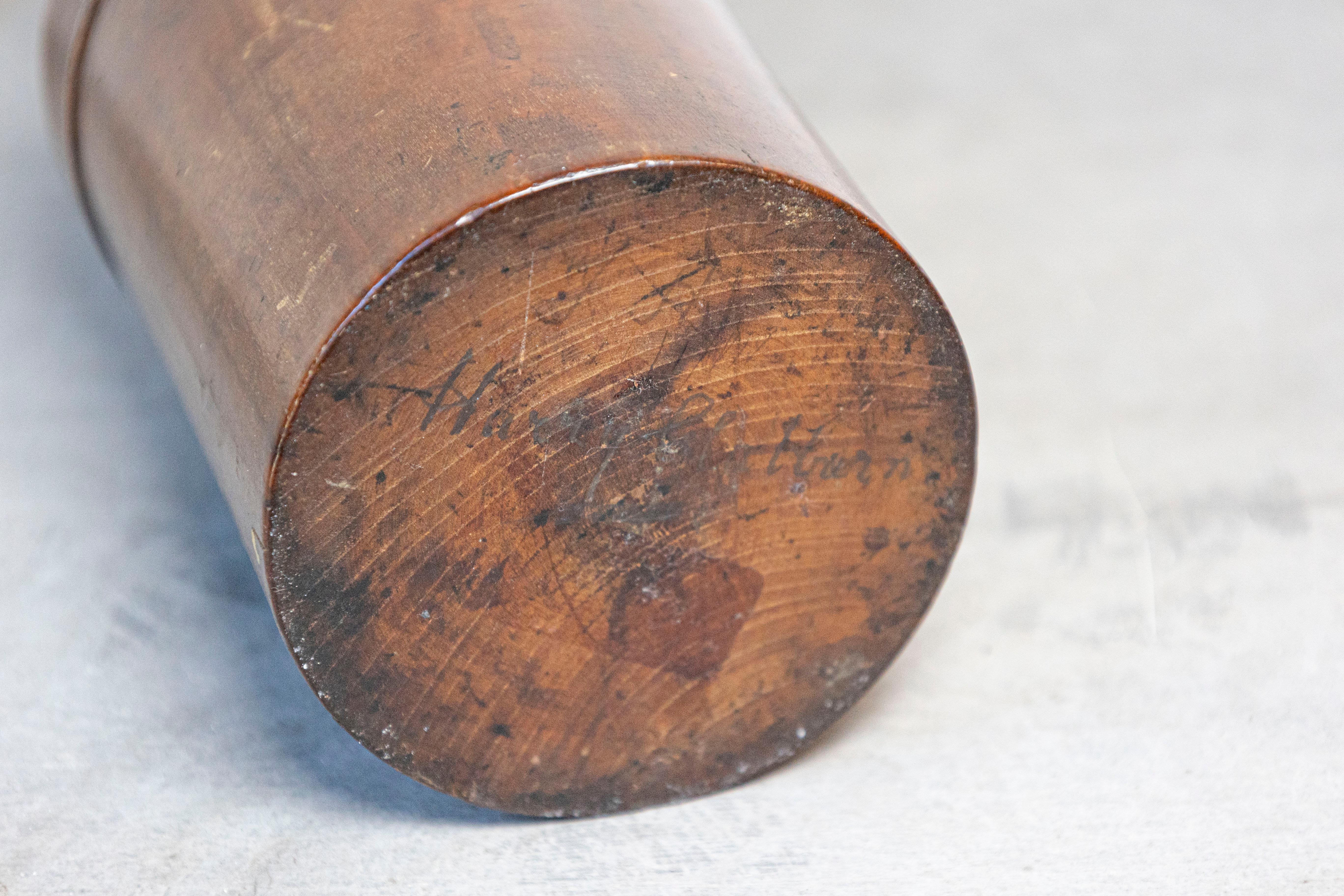 Legno Bottiglia francese della fine del XIX secolo in terracotta con coperchio conico che funge da tazza in vendita