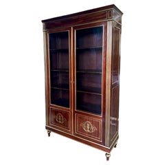 Vitrine française de la fin du 19ème siècle