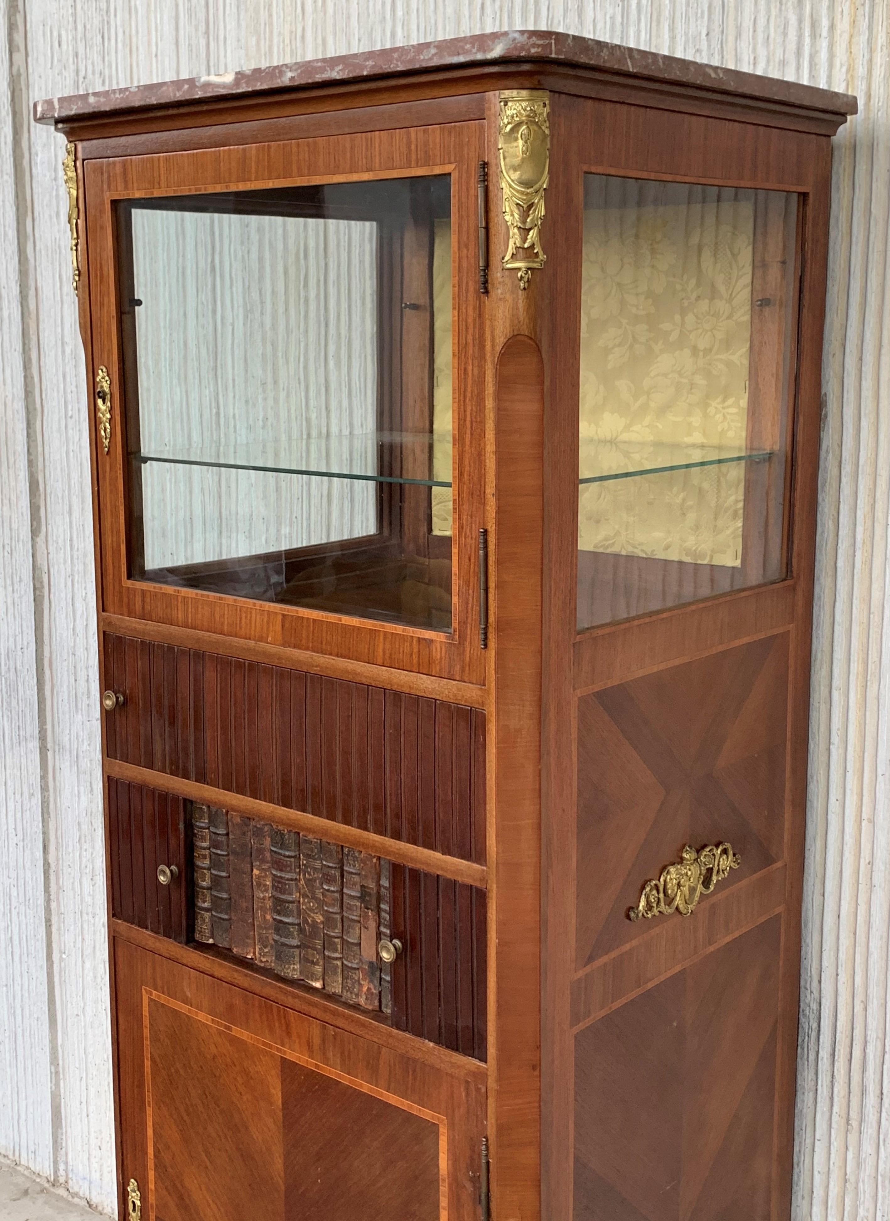 French Late 20th Century Louis XVI Period Mounted Cabinet Vitrine For Sale 3