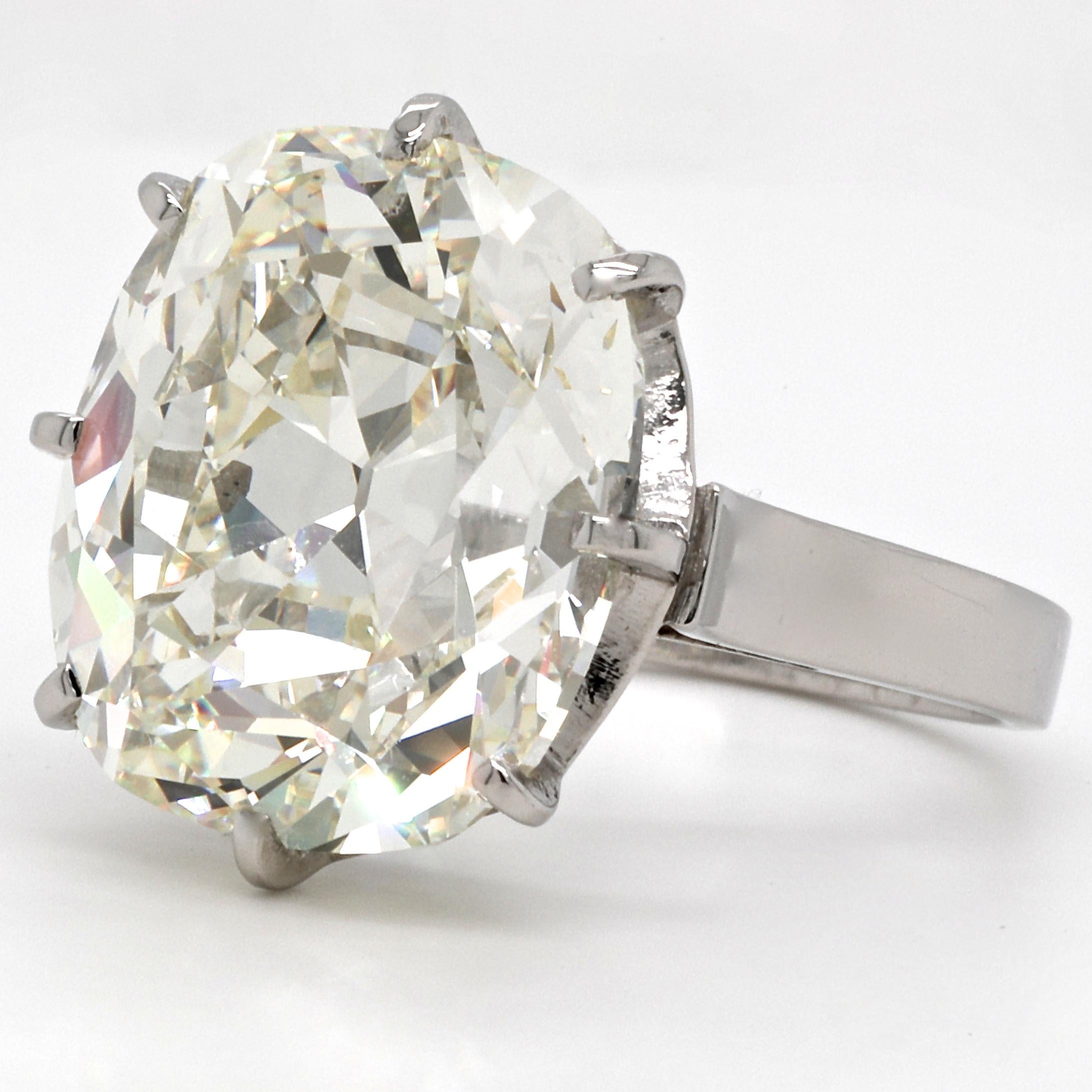 A ring for you to make a statement with. You will love the beautiful shape of the diamond and because of the large size you will be able to look deep inside the stone. This French Late Art Deco 10.06 carat Antique Cushion Diamond Platinum Ring is