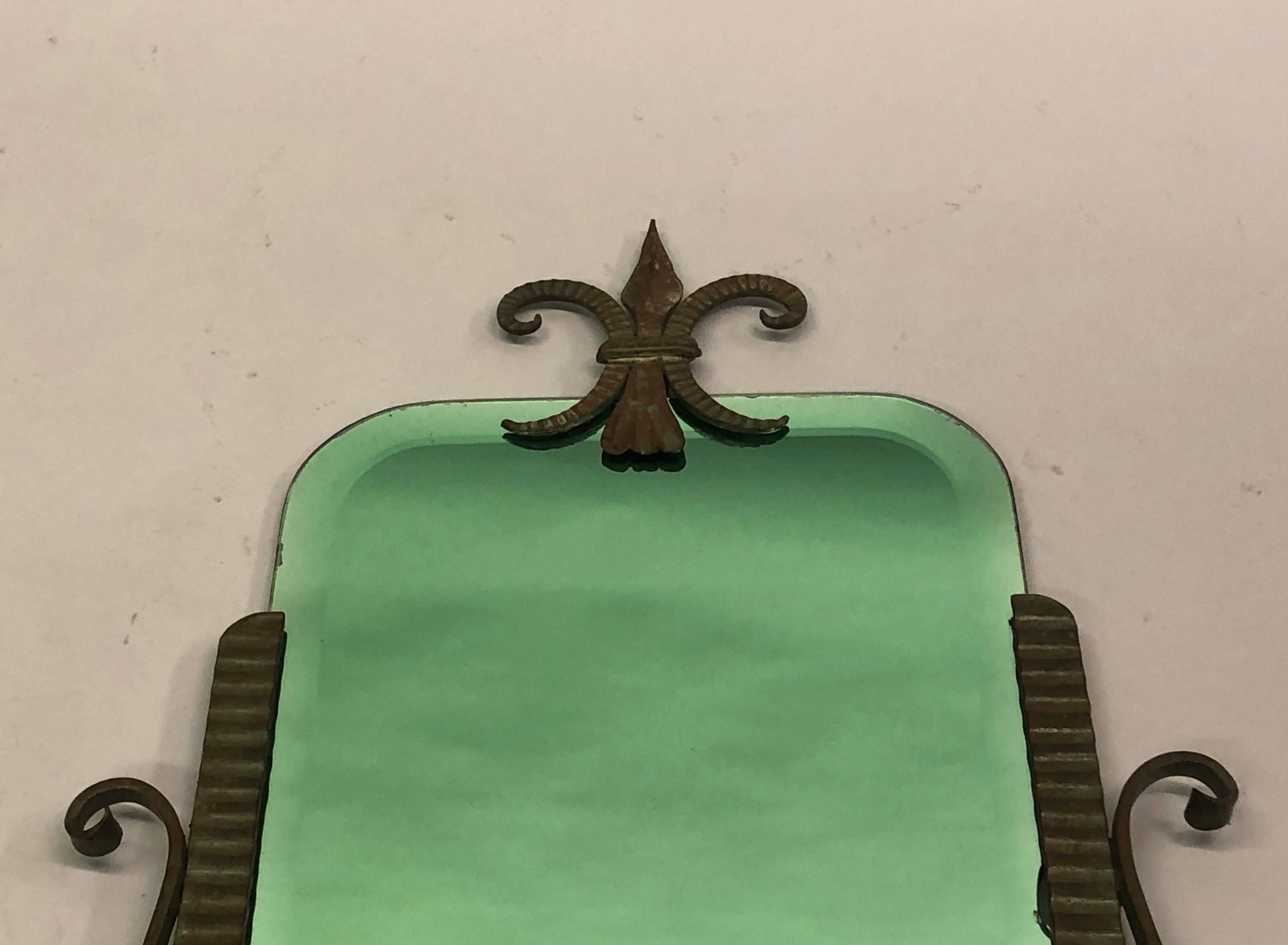 Specchio francese tardo Art Deco / moderno neoclassico in bronzo e ferro, G. Poillerat in vendita 1