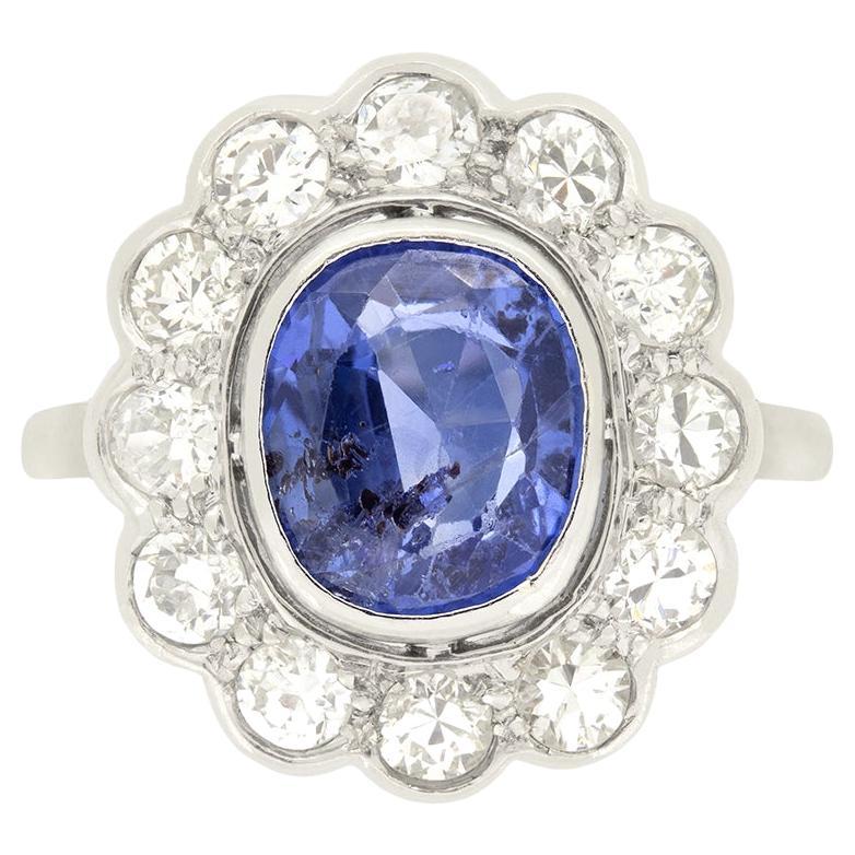 French Late Deco 2.40 Carat Sapphire and Diamond Ring, c.1940s For Sale