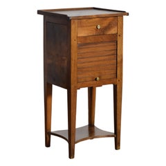 French Late Neoclassic Walnut 1-Drawer Tambour-Front Nighstand, ca. 1820-1830