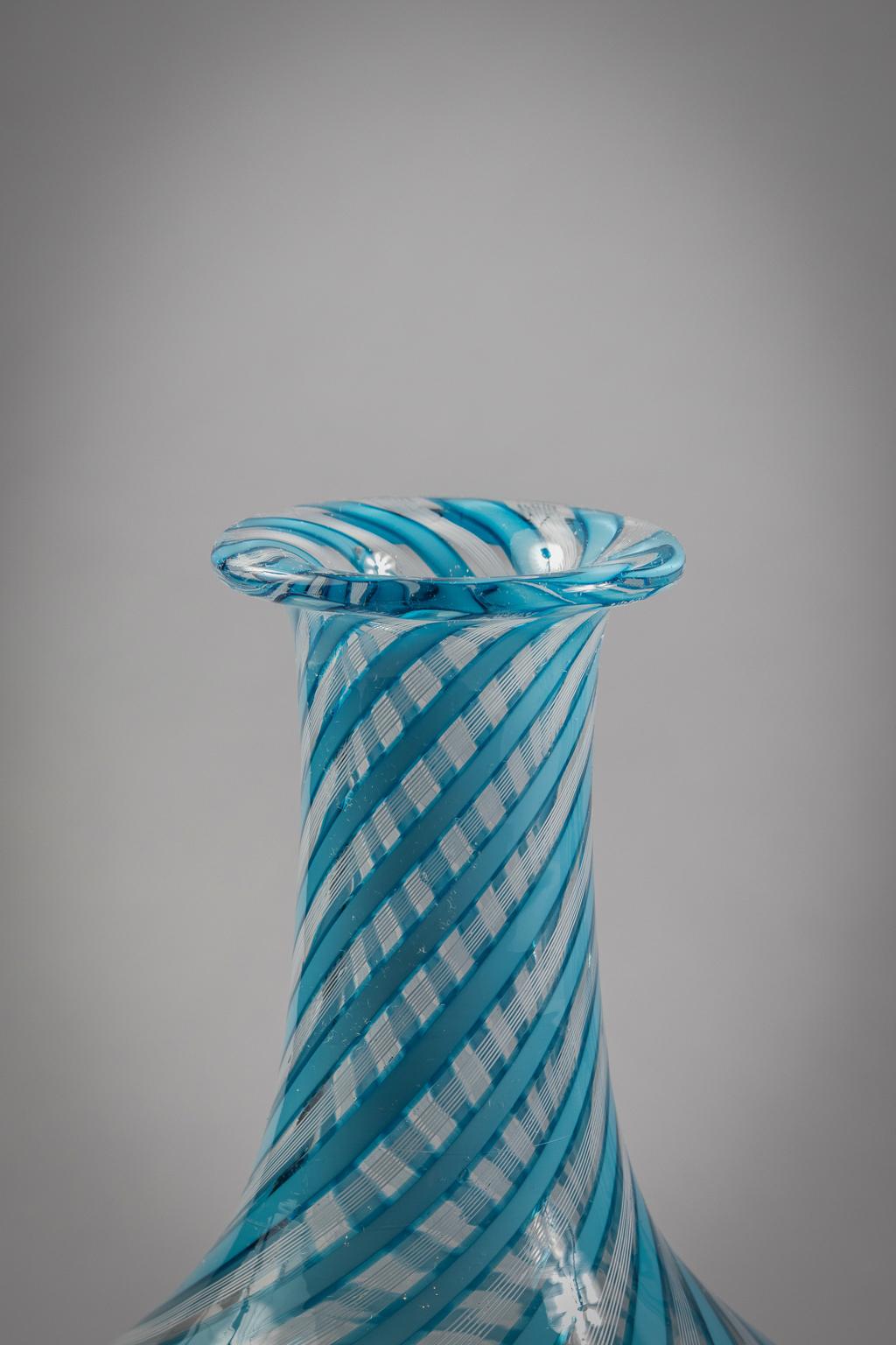 Jarra, bajoplato y taza franceses Latticinio, circa 1890 en Excelente estado para la venta en New York, NY