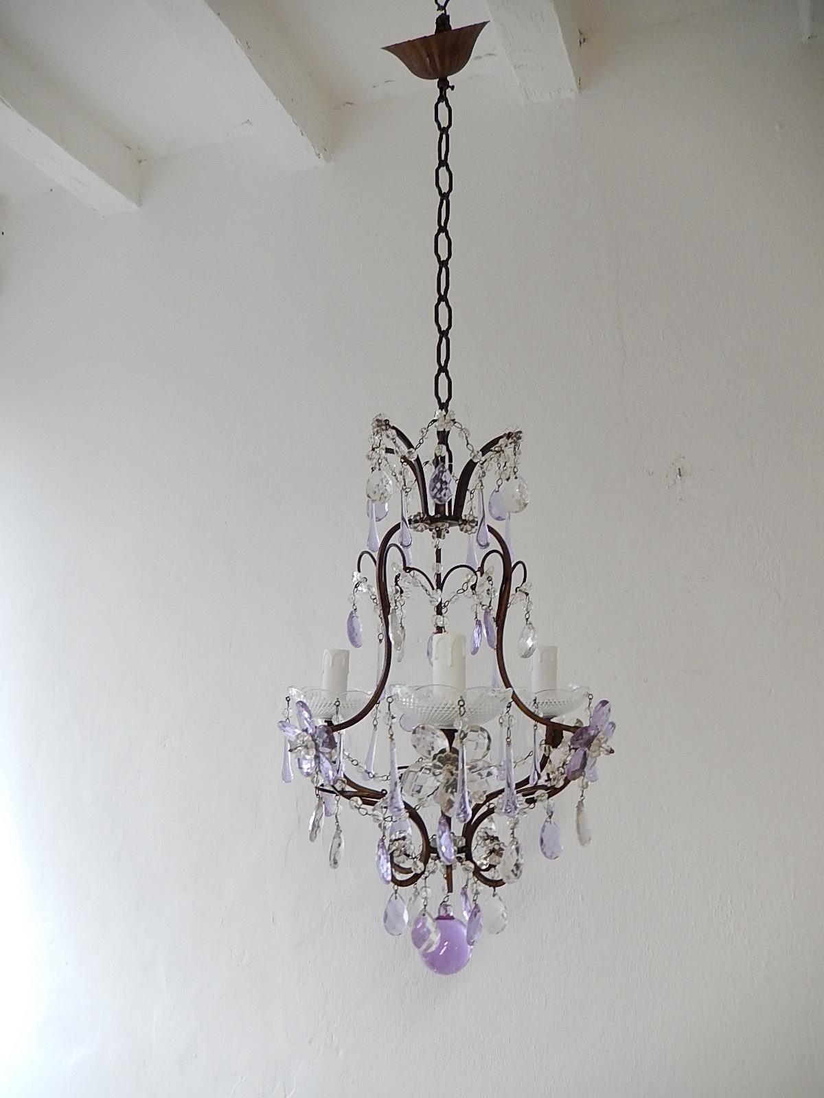 French Lavender Purple Drops Beaded Swags Crystal Prisms Chandelier, circa 1920 In Good Condition In Firenze, Toscana