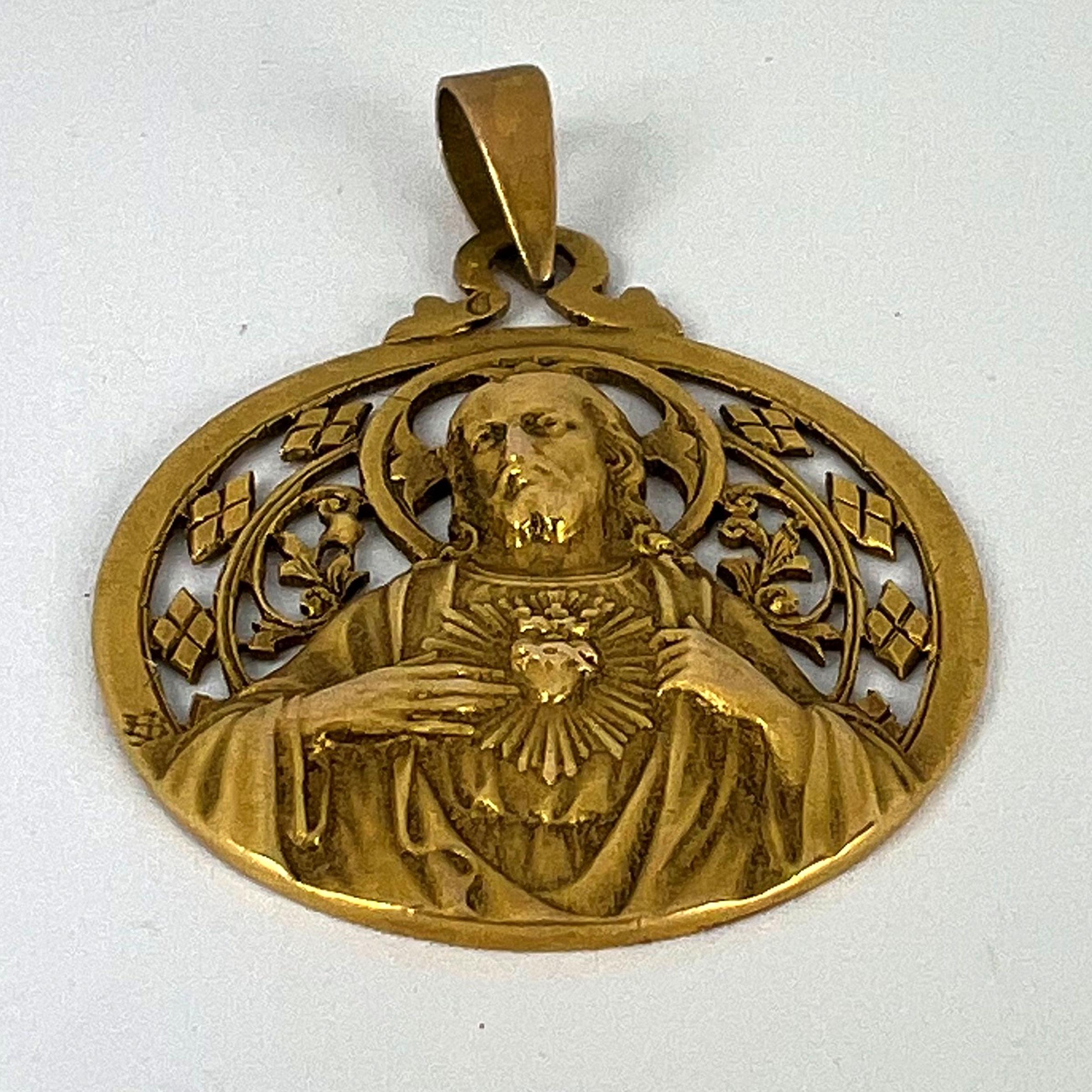 French Lavrillier Sacred Heart Madonna and Child 18K Yellow Gold Medal Pendant For Sale 8