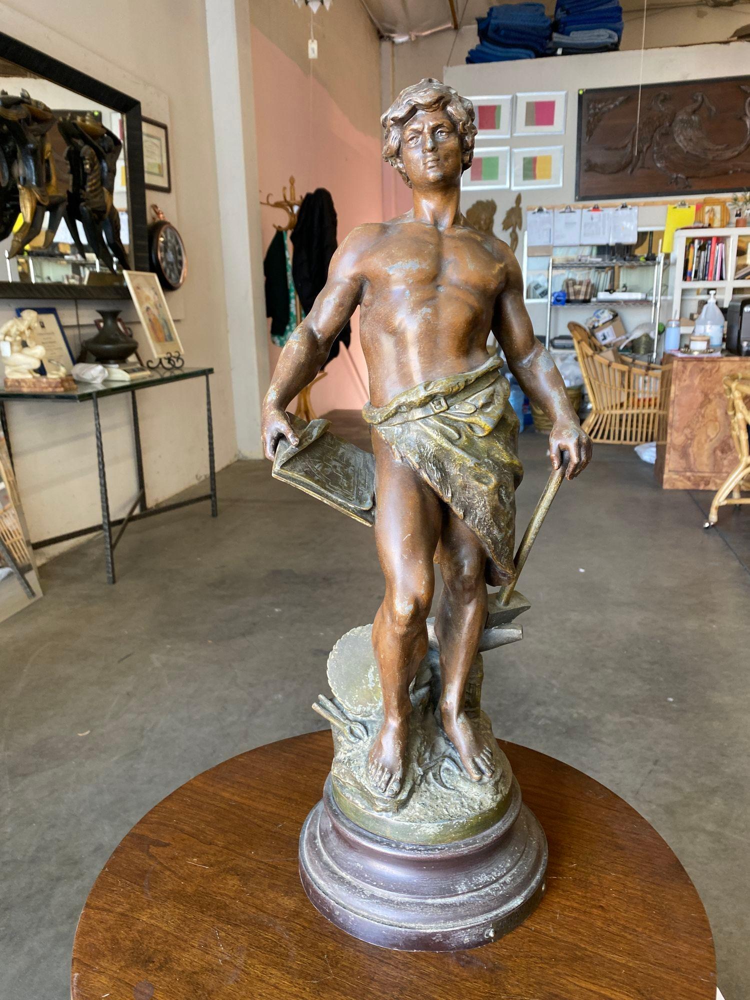 Début du 20ème siècle Sculpture française en acier inoxydable « Le Travail » de Francois Moreau, vers 1900 en vente