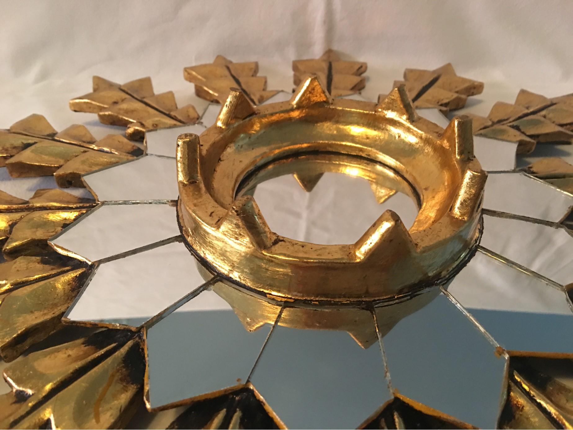 French Leaf Gold on Wood Sunburst Wall Mirror In Excellent Condition In Frisco, TX