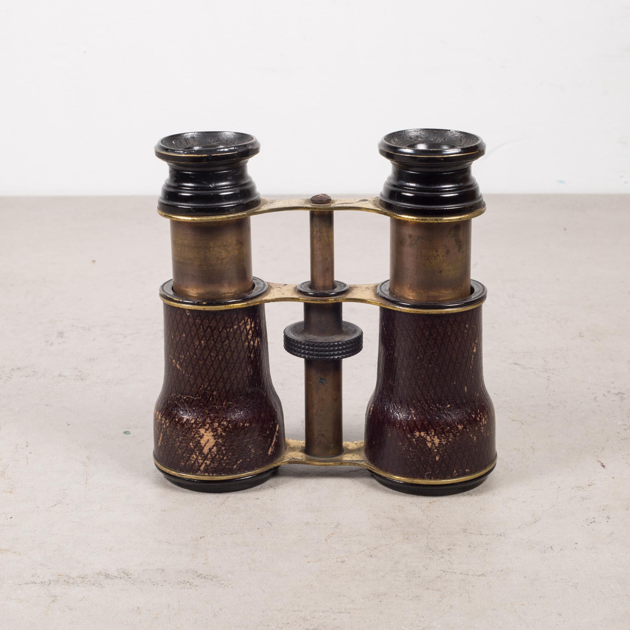 French Leather/Brass Opera Glasses by Le Maire Fabt, Paris, circa 1880 In Good Condition In San Francisco, CA