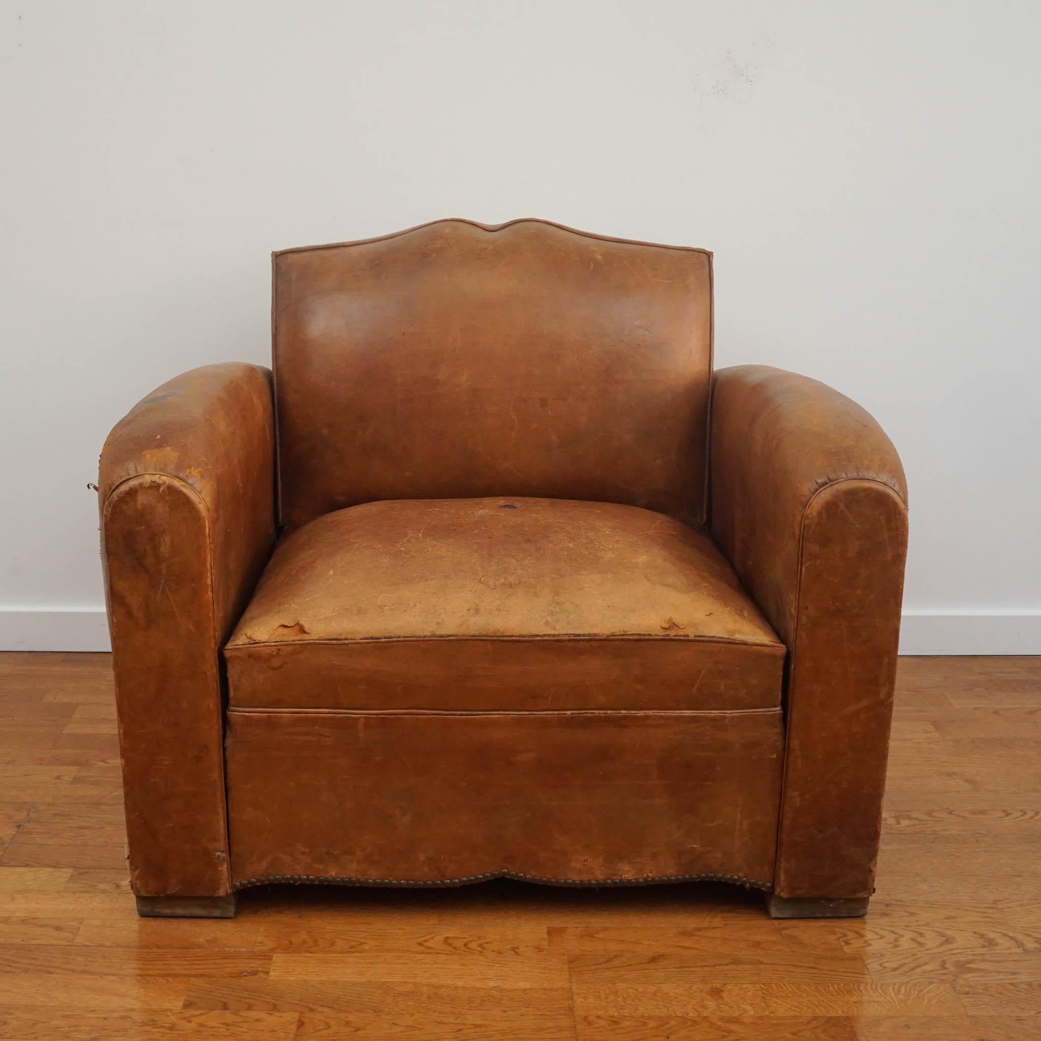 French Leather Convertible Lounge Chair by Erton For Sale 2