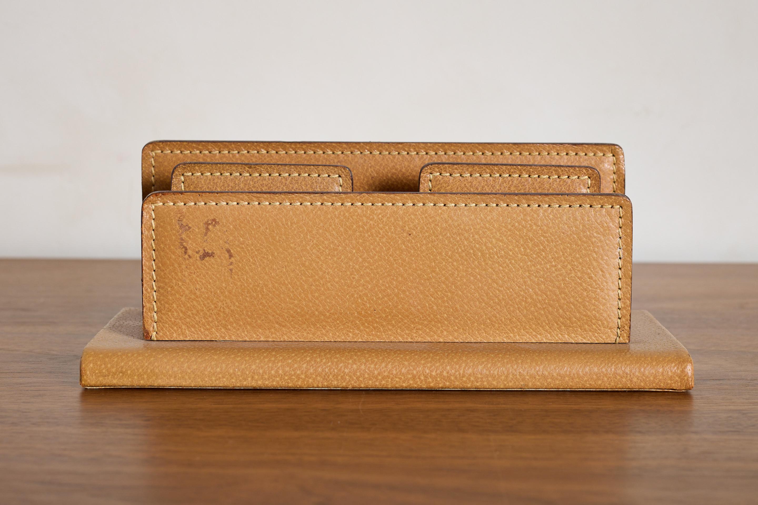 Französischer Leder-Schreibtisch-Organizer von Le Tanneur im Angebot 10