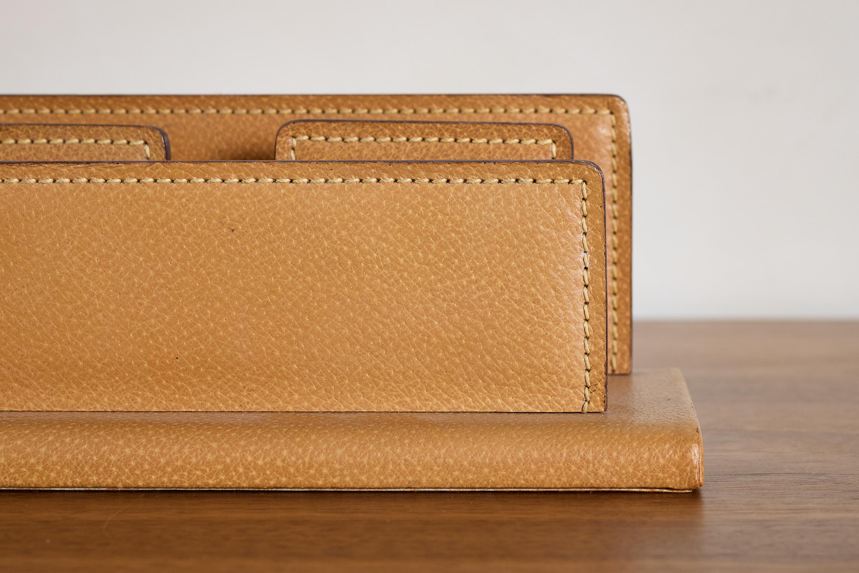 Französischer Leder-Schreibtisch-Organizer von Le Tanneur im Angebot 11