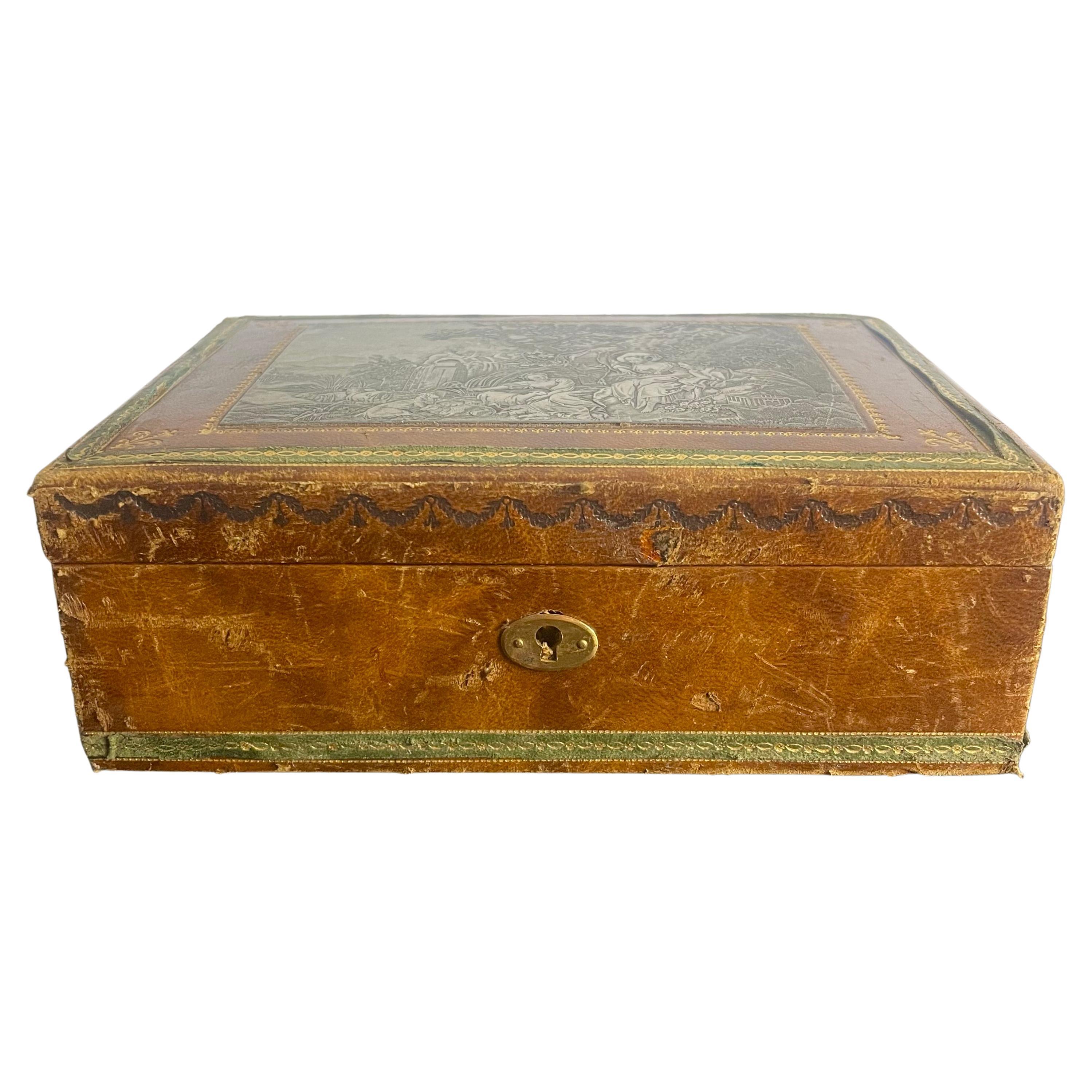 Boîte à bijoux en cuir français avec plaque incrustée et gravée - France - style Louis XVI en vente